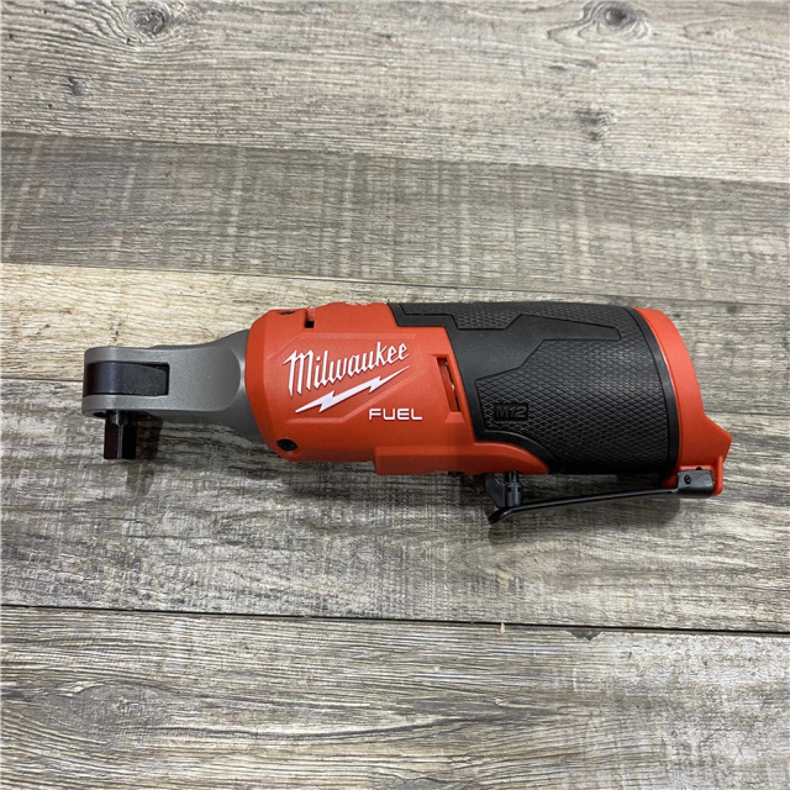 AS-IS Milwaukee FUEL 12V Lithium-Ion Brushless Cordless High Speed 3/8 in. Ratchet Kit