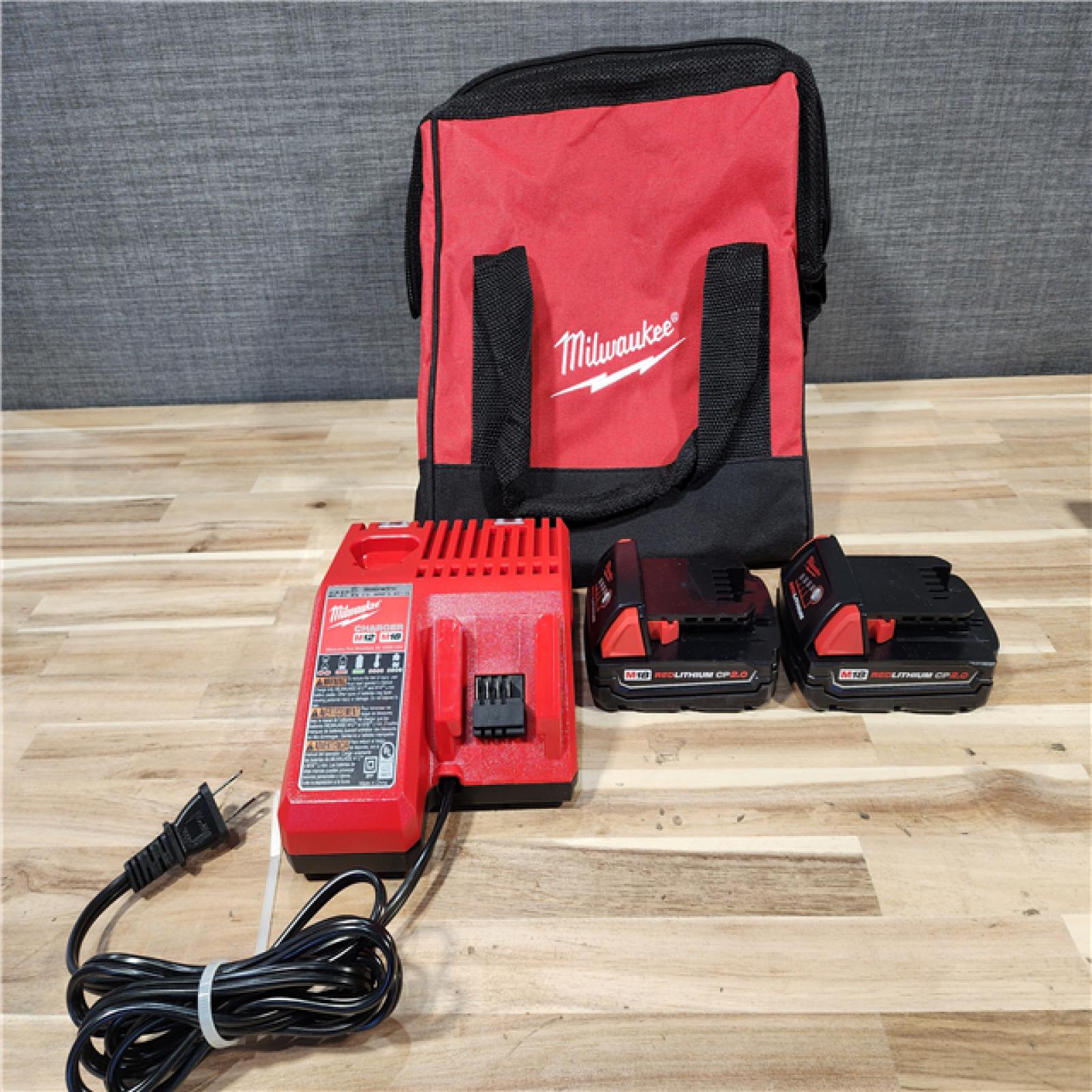 HOUSTON LOCATION - AS-IS Milwaukee 18V Lithium-Ion Brushless Cordless Compact Drill/Impact Combo Kit