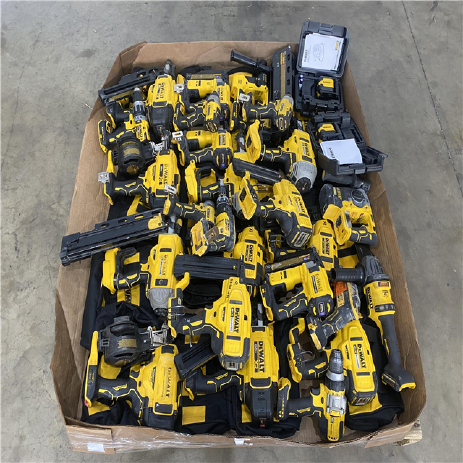 Houston Location AS IS - Tool Pallet