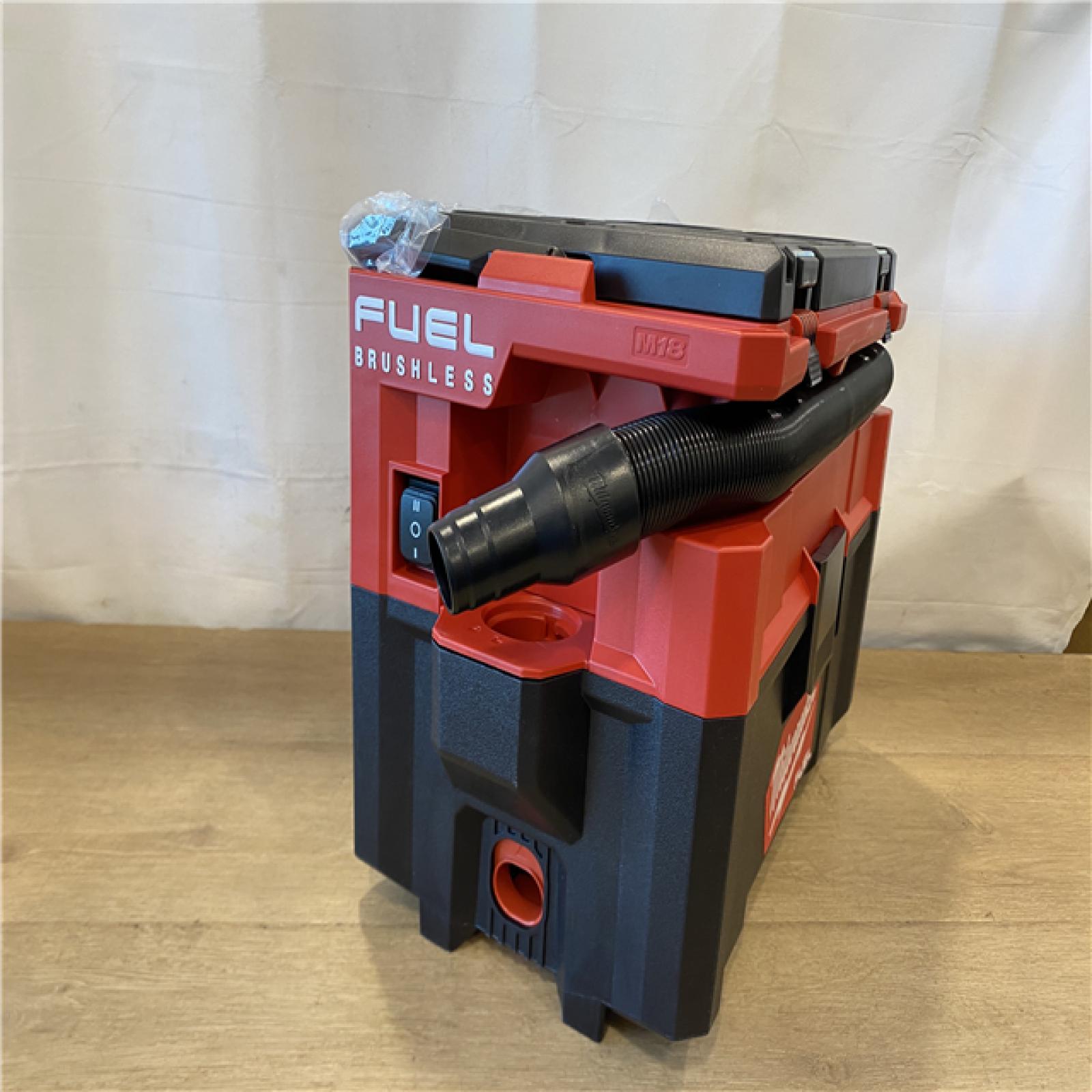 AS-IS Milwaukee FUEL PACKOUT 18-Volt Lithium-Ion Cordless 2.5 Gal. Wet/Dry Vacuum (Vacuum-Only)