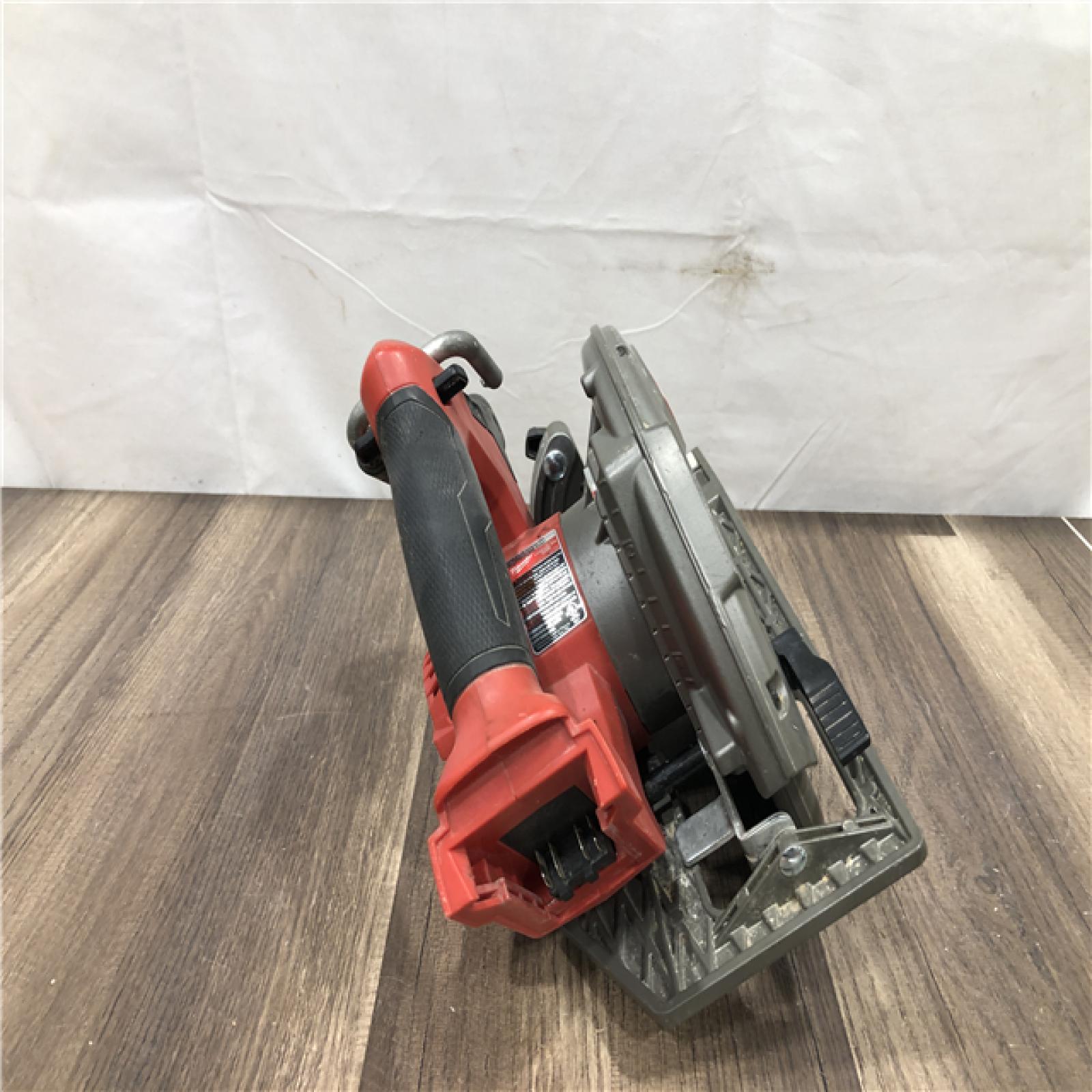AS-IS Milwaukee FUEL 18-Volt Lithium-Ion Brushless Cordless 7-1/4 in. Circular Saw (Tool-Only)