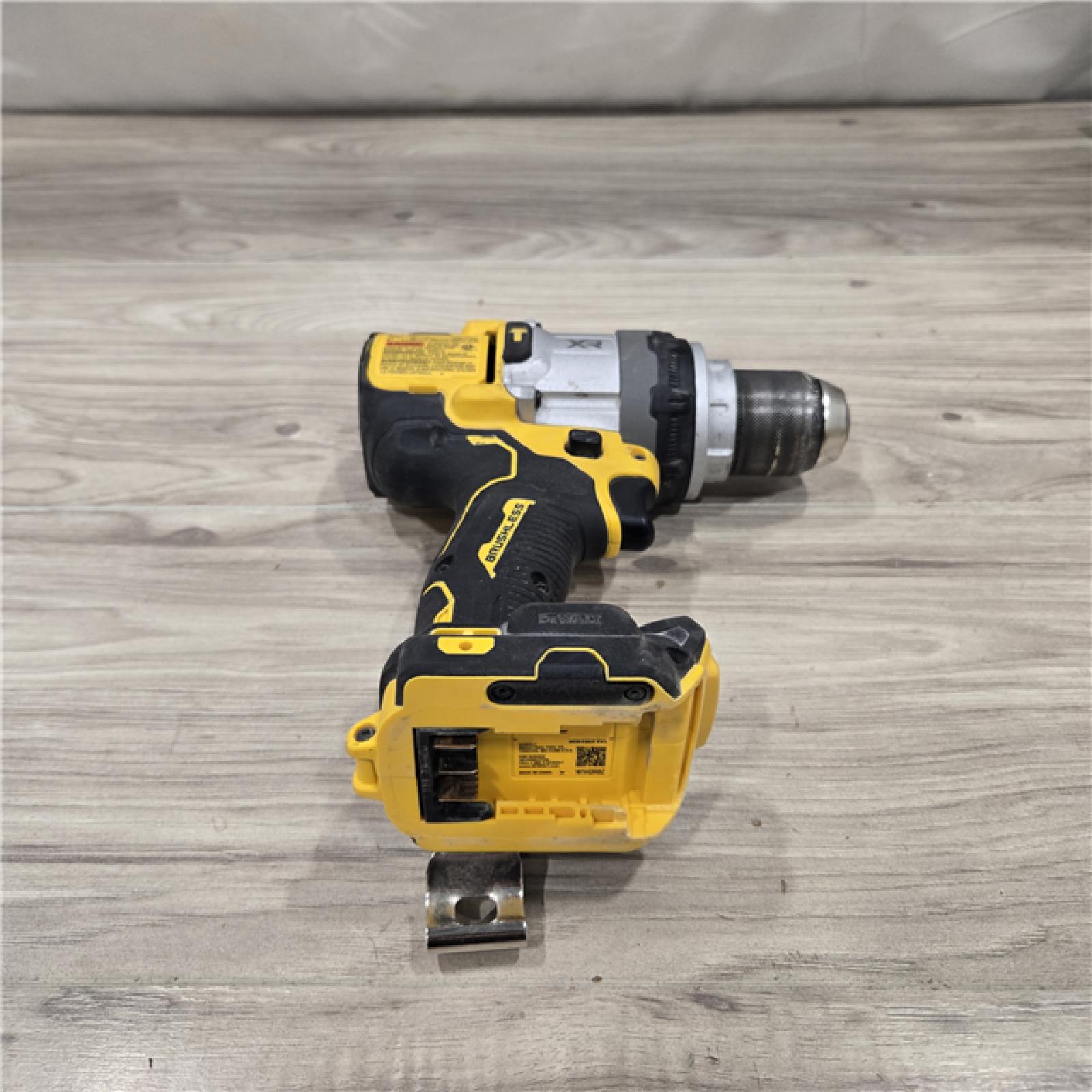 AS-IS DEWALT 20V XR Lithium-Ion Cordless Hammer Drill Kit
