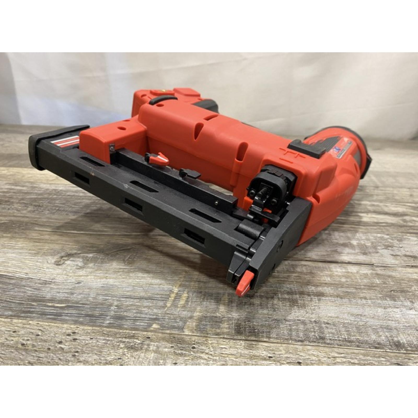 AS-IS Milwaukee FUEL 18-Volt Lithium-Ion Brushless Cordless 18-Gauge 1/4 in. Narrow Crown Stapler (Tool-Only)