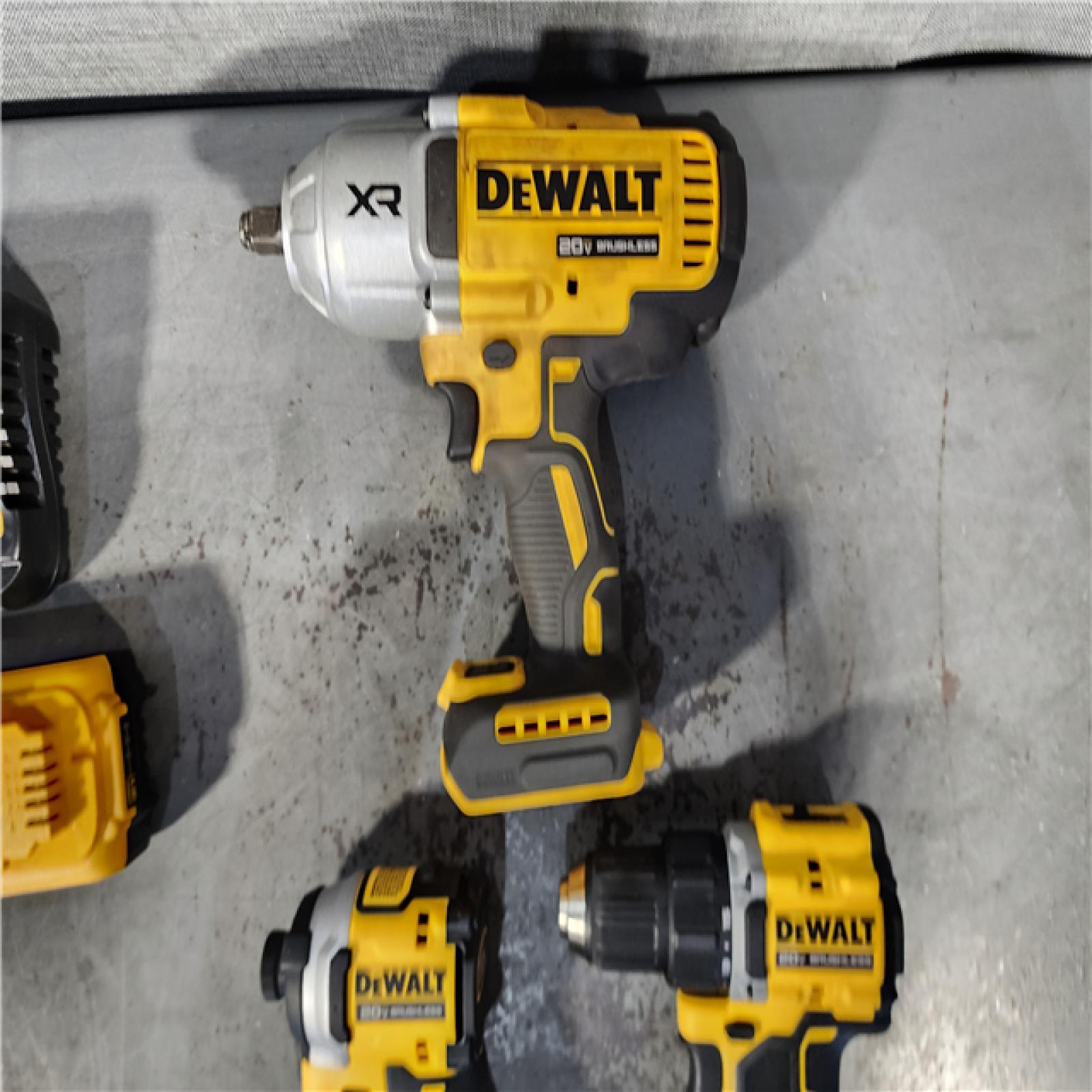 HOUSTON LOCATION - AS-IS DEWALT 3 TOOL COMBO KIT W/ (2) BATTERY & CHARGER