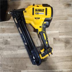 HOUSTON LOCATION - AS-IS DeWalt 15 GA ANGLED FINISH NAILER KIT W/ BATTERY & CHARGER