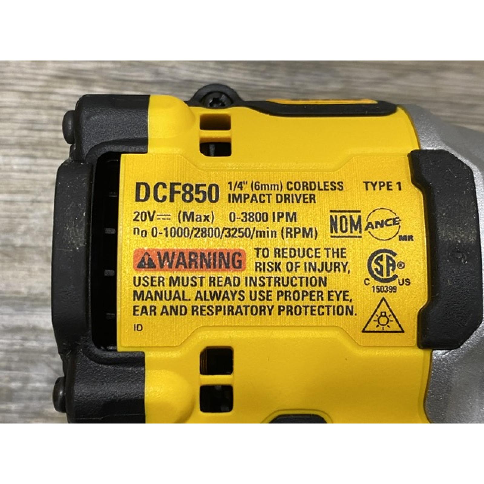 AS-IS DEWALT ATOMIC 20V MAX Lithium-Ion Cordless 1/4 in. Brushless Impact Driver Kit