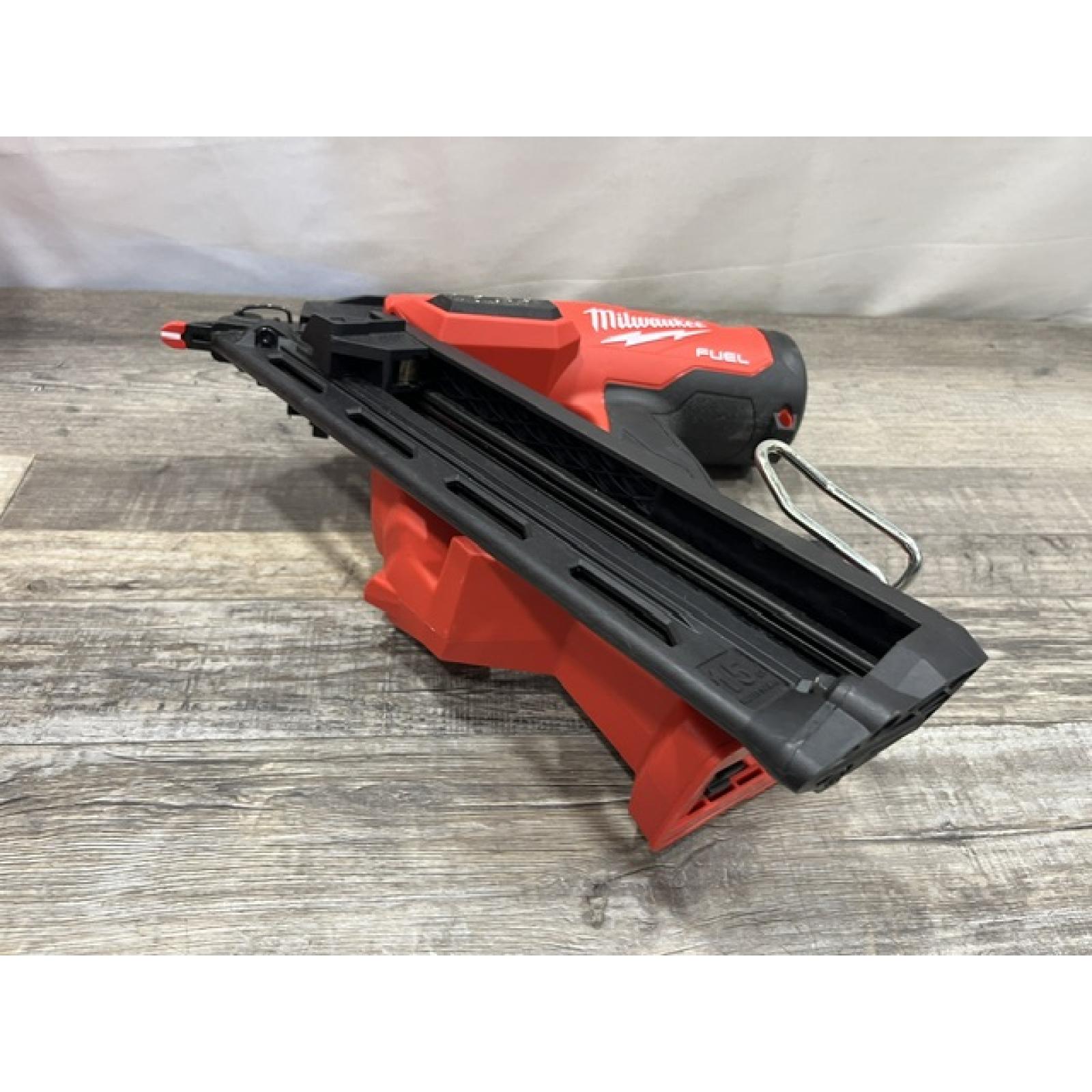 AS-IS Milwaukee FUEL 18V Lithium-Ion Brushless Cordless Gen II 15-Gauge Angled Nailer (Tool-Only)