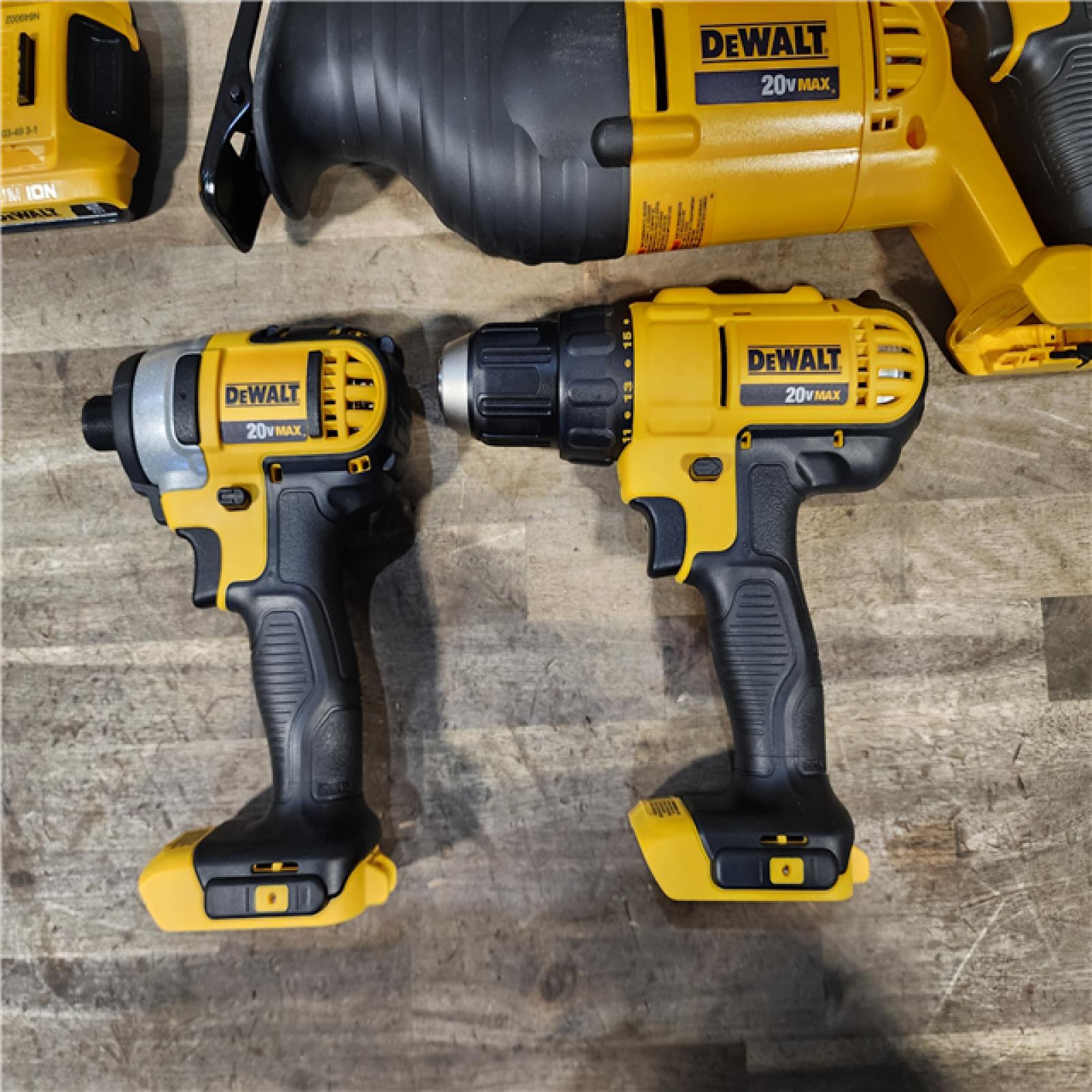 HOUSTON LOCATION - AS-IS DEWALT 4 TOOL COMBO KIT W/ (2) BATTERY & CHARGER