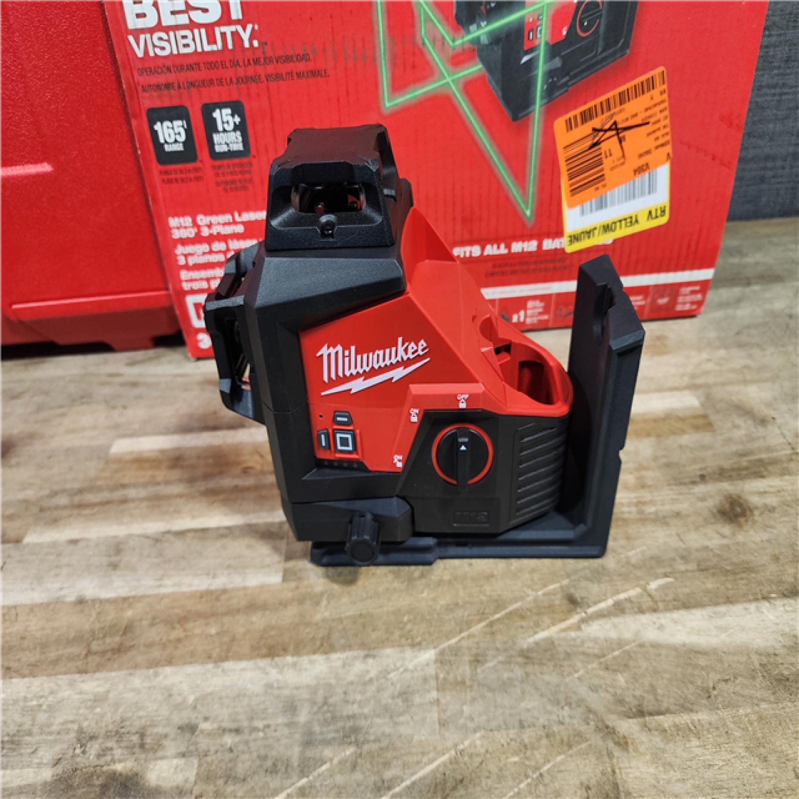 HOUSTON LOCATION - AS-IS (APPEARS LIKE NEW) Milwaukee-3632-21 M12 Green Beam Laser 360° 3-Plane Kit