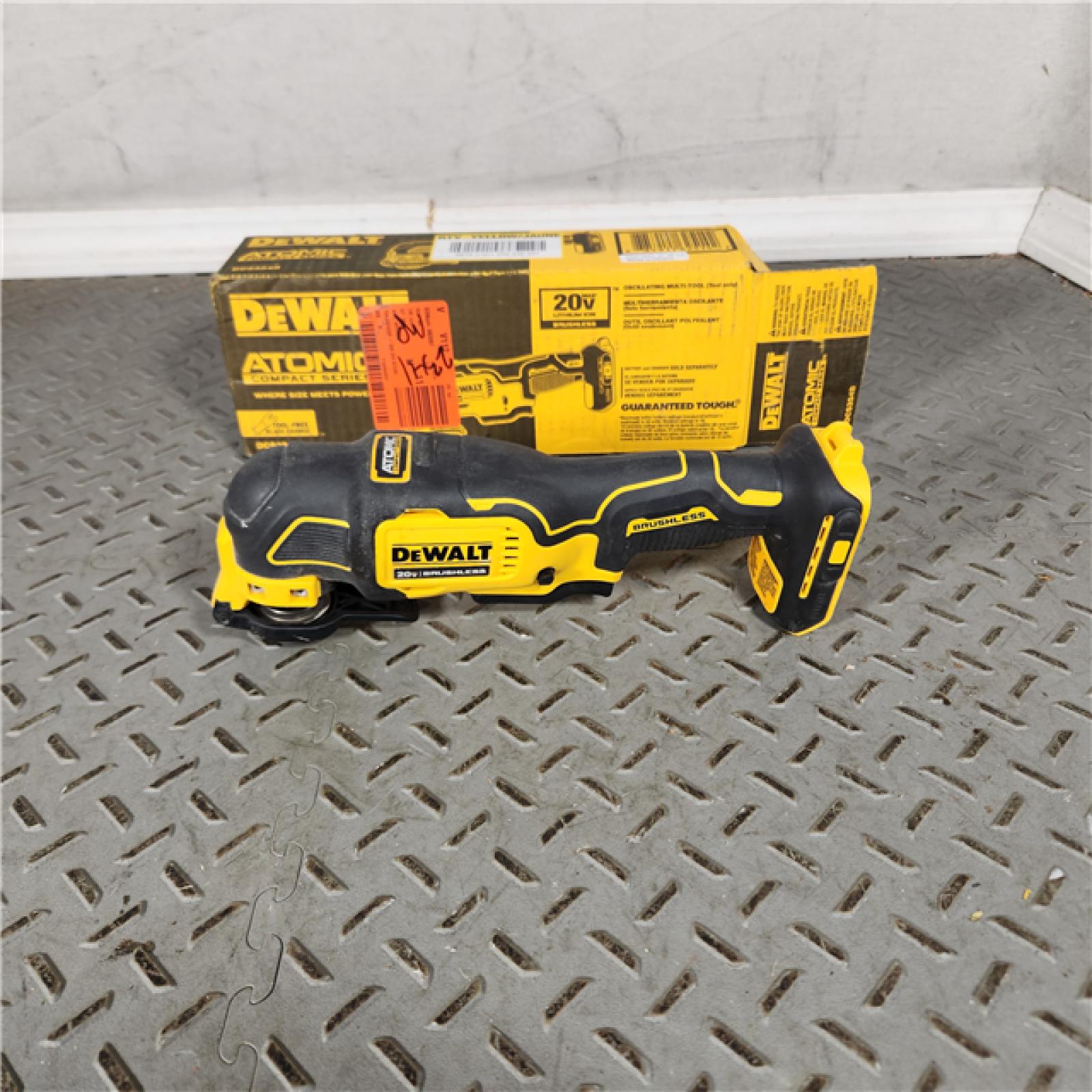 Huston Location - As-IS DEWALT DCS354B 20V MAX ATOMIC Lithium-Ion Cordless Oscillating Multi-Tool (Tool Only) - Appears IN LIKE NEW Condition