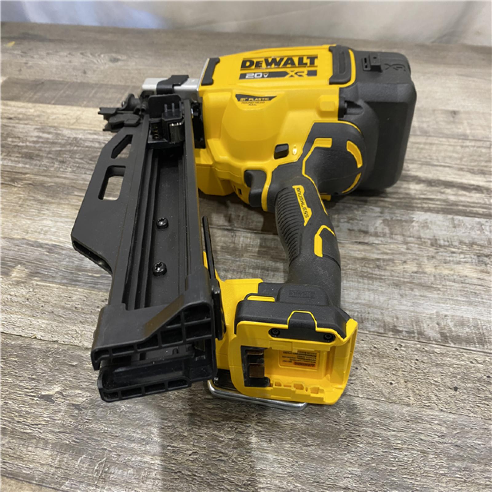 AS-IS DEWALT 20-Volt 21° Cordless Framing Nailer (Tool-Only)