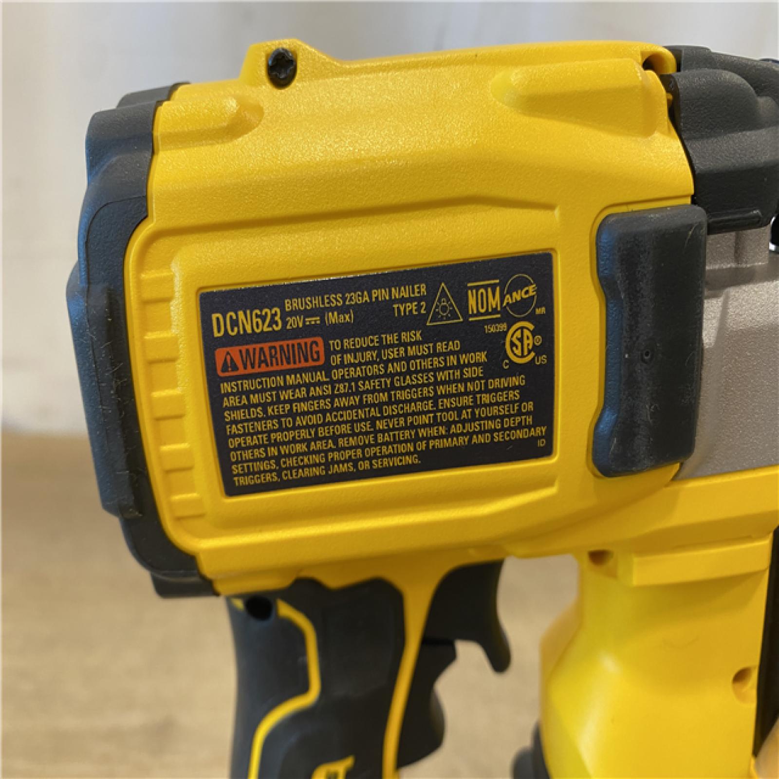 AS-IS DEWALT ATOMIC 20V MAX Lithium Ion Cordless 23 Gauge Pin Nailer Kit
