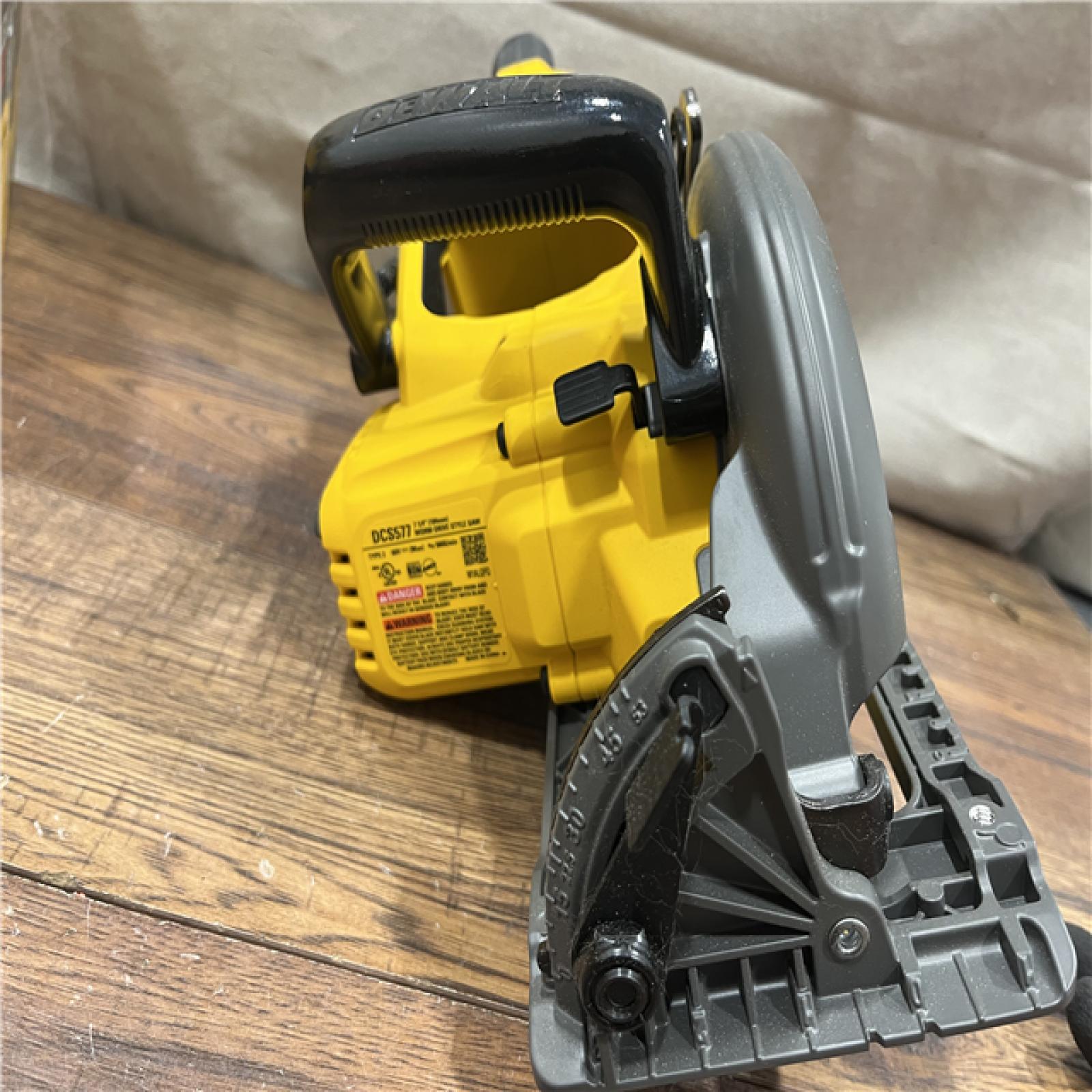 AS-IS DEWALT FLEXVOLT 60V MAX Cordless Brushless 7-1/4 in. Wormdrive Style Circular Saw (Tool Only)