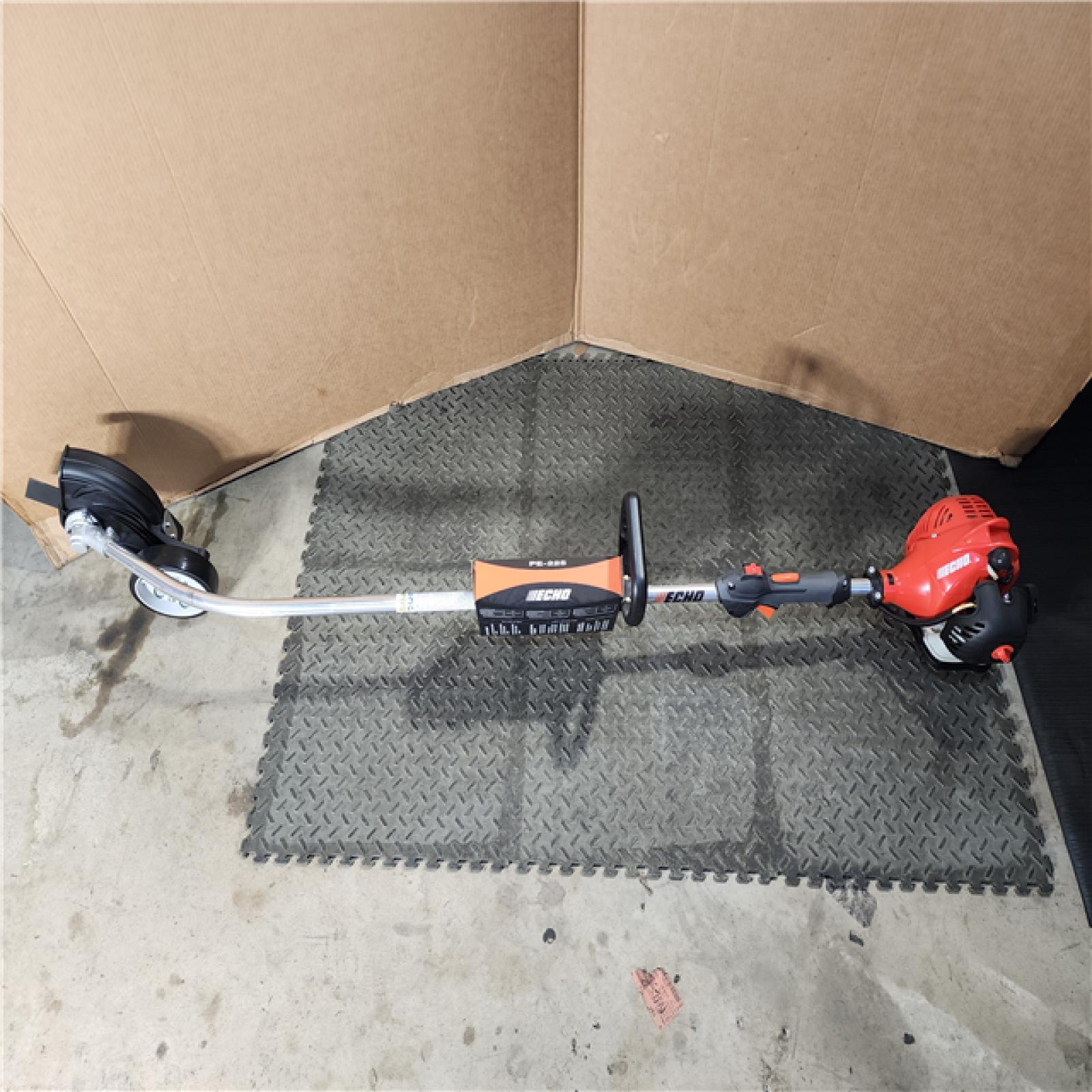 HOUSTON LOCATION - AS-IS ECHO 21.2 cc Gas 2-Stroke Lawn Edger