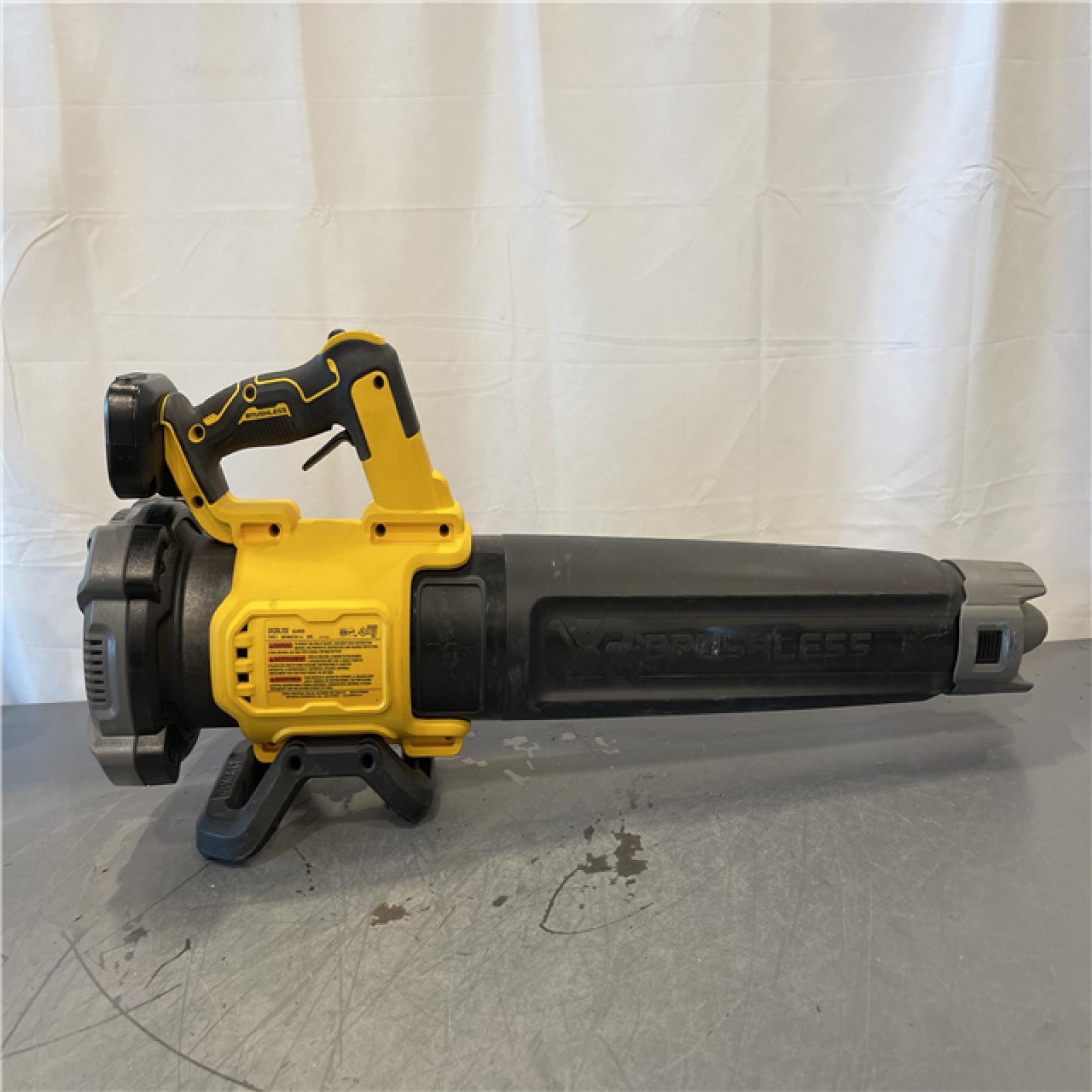 AS-IS - DEWALT 20V MAX 125 MPH 450 CFM Brushless Cordless Battery Powered Blower (Tool Only)