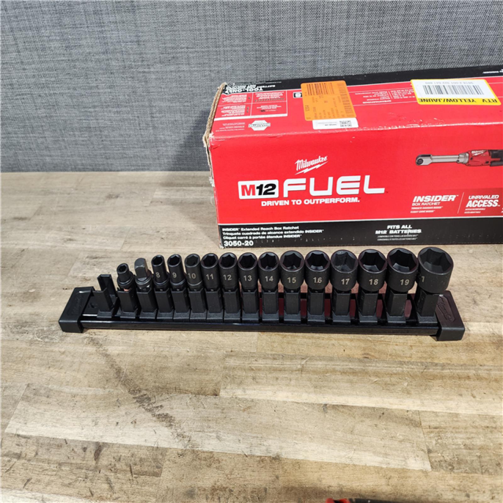 HOUSTON LOCATION - AS-IS Milwaukee FUEL INSIDER 12V Lithium-Ion Brushless Cordless 1/4 in. - 3/8 in. Extended Reach Box Ratchet (Tool-Only)