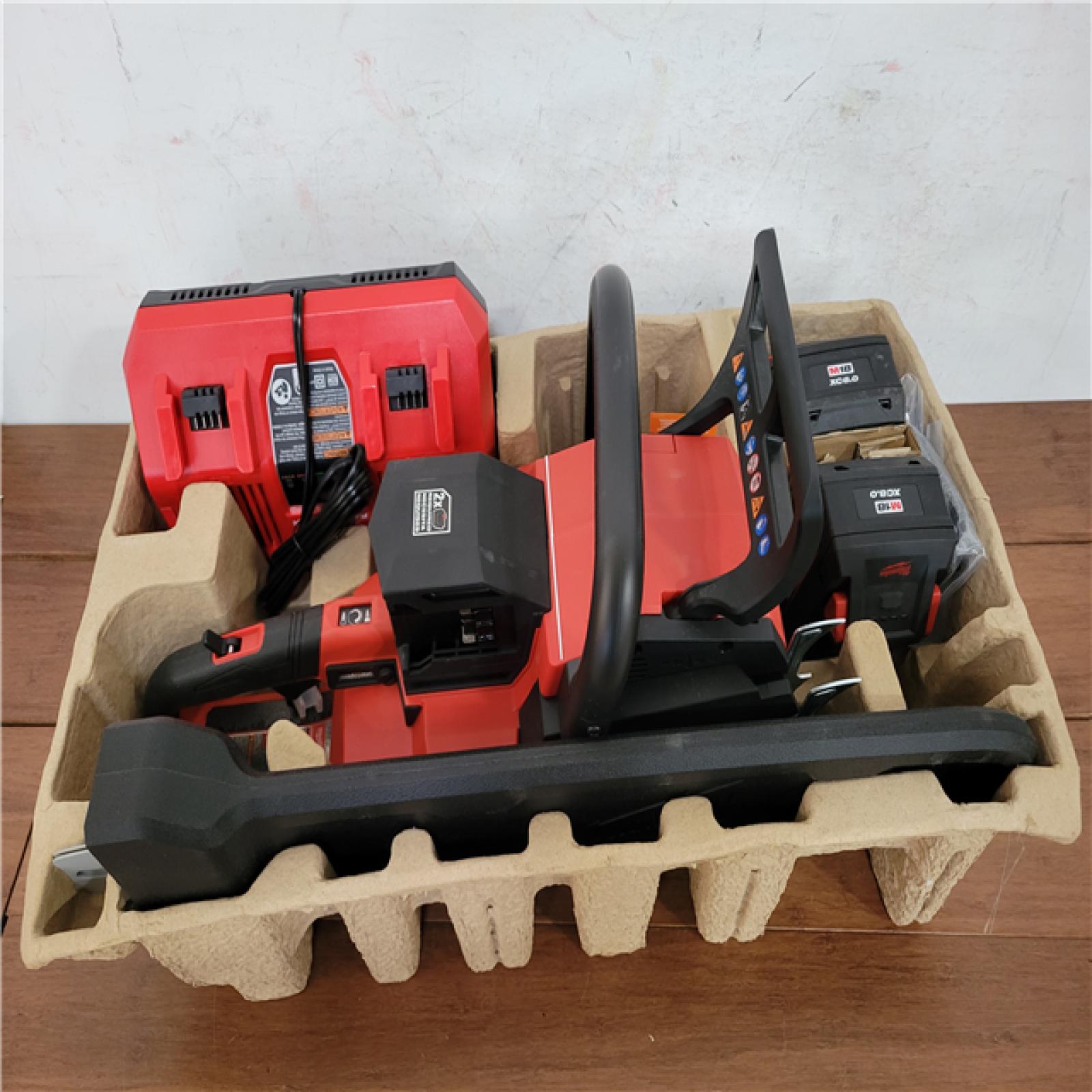 California NEW Milwaukee 20 Dual Battery Chainsaw Kit  Includes (2) Batteries & Charger