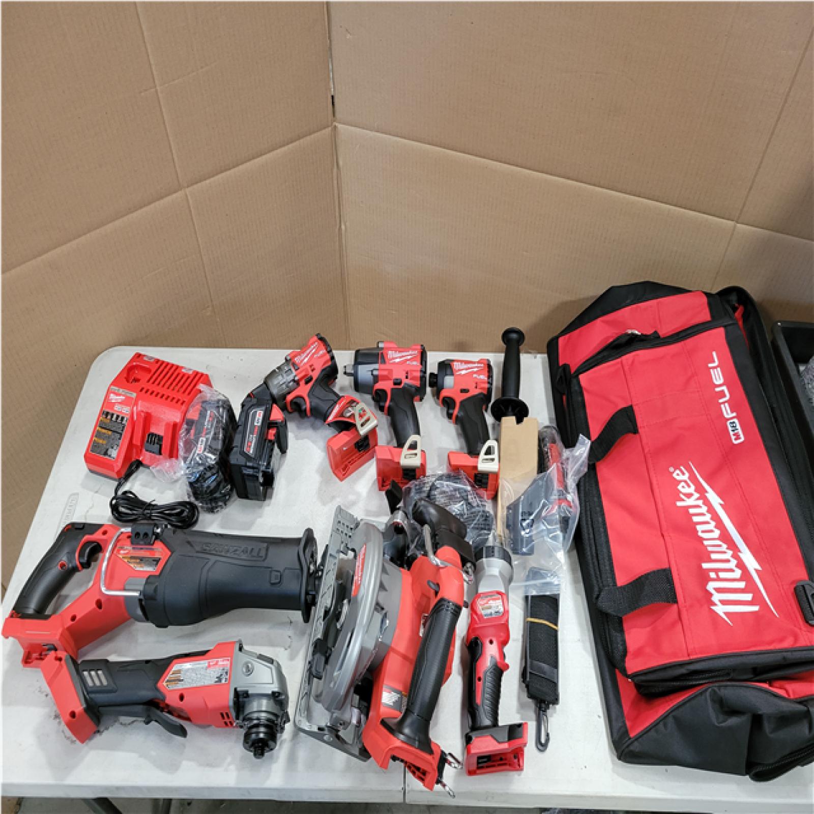CALIFORNIA AS-IS MILWAUKEE M18 FUEL 7-TOOL COMBO KIT