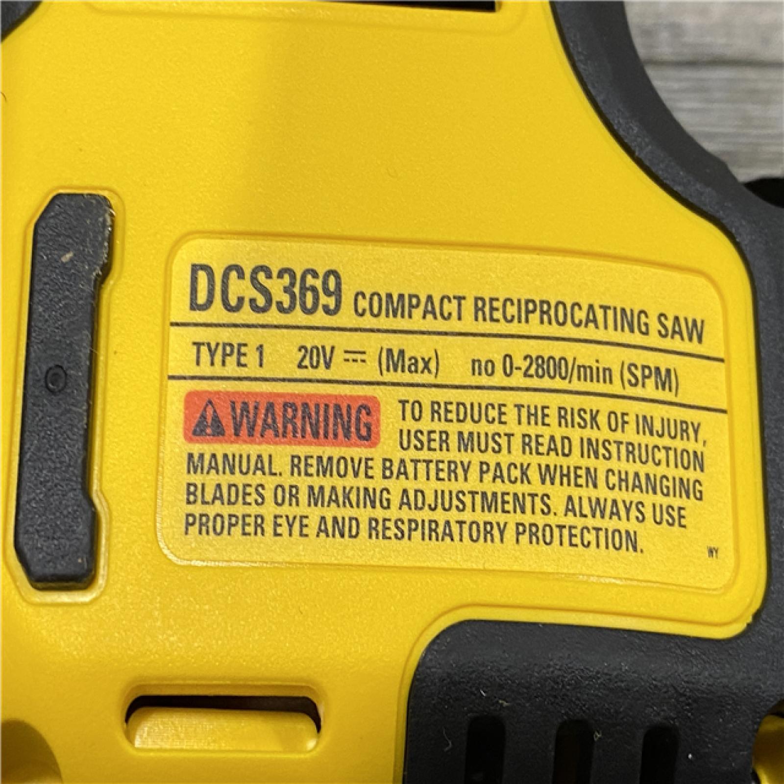 AS-IS DEWALT Atomic 20-Volt Maximum Cordless Brushless Compact Reciprocating Saw Kit