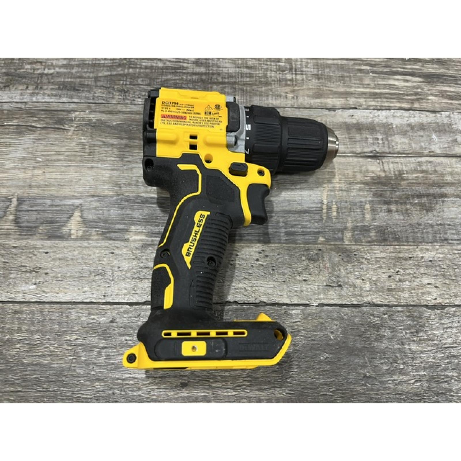 AS-IS DEWALT Atomic 20V Lithium-Ion Cordless Compact 1/2 in. Drill/Driver Kit