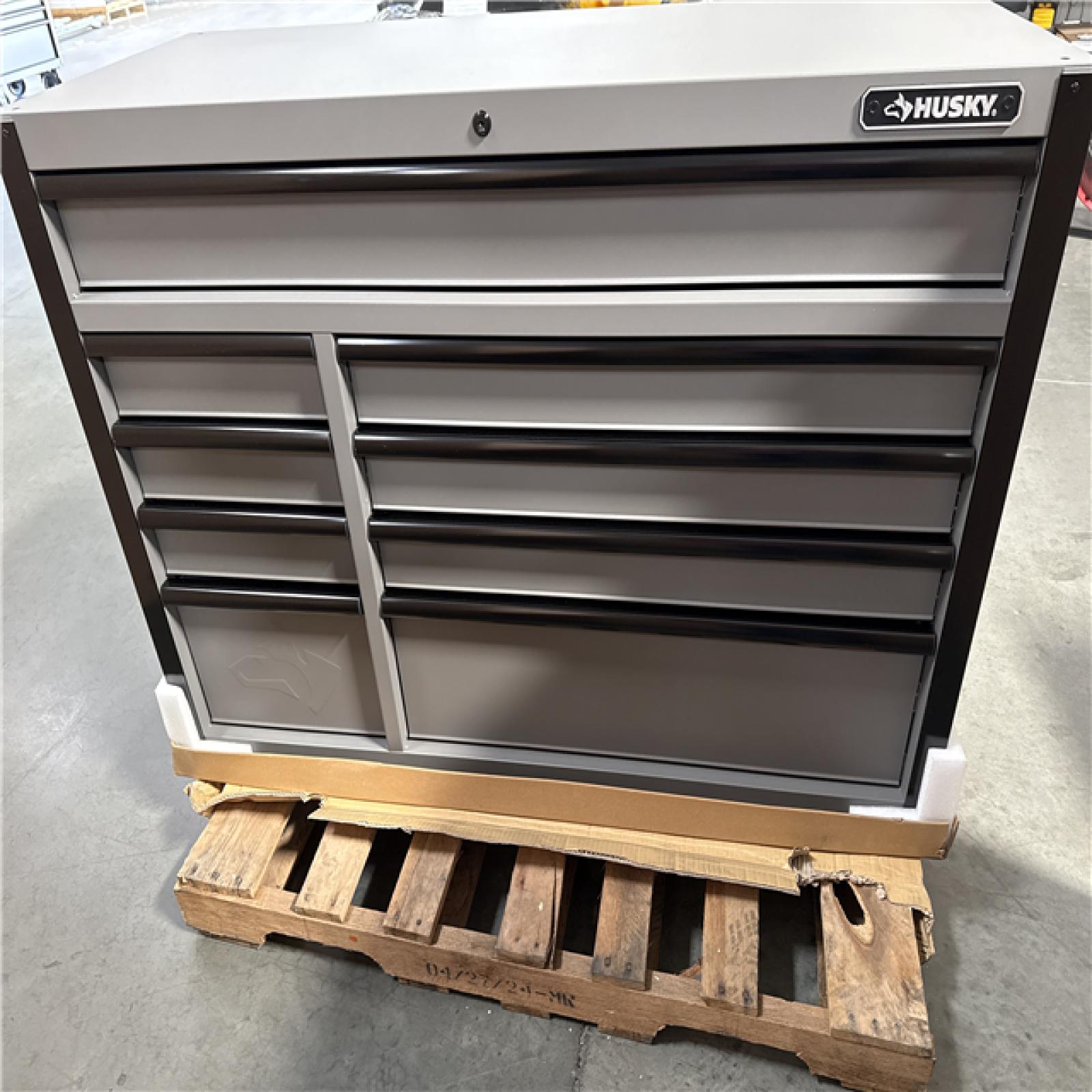California AS-IS Husky 9-Drawer Mobile Workbench