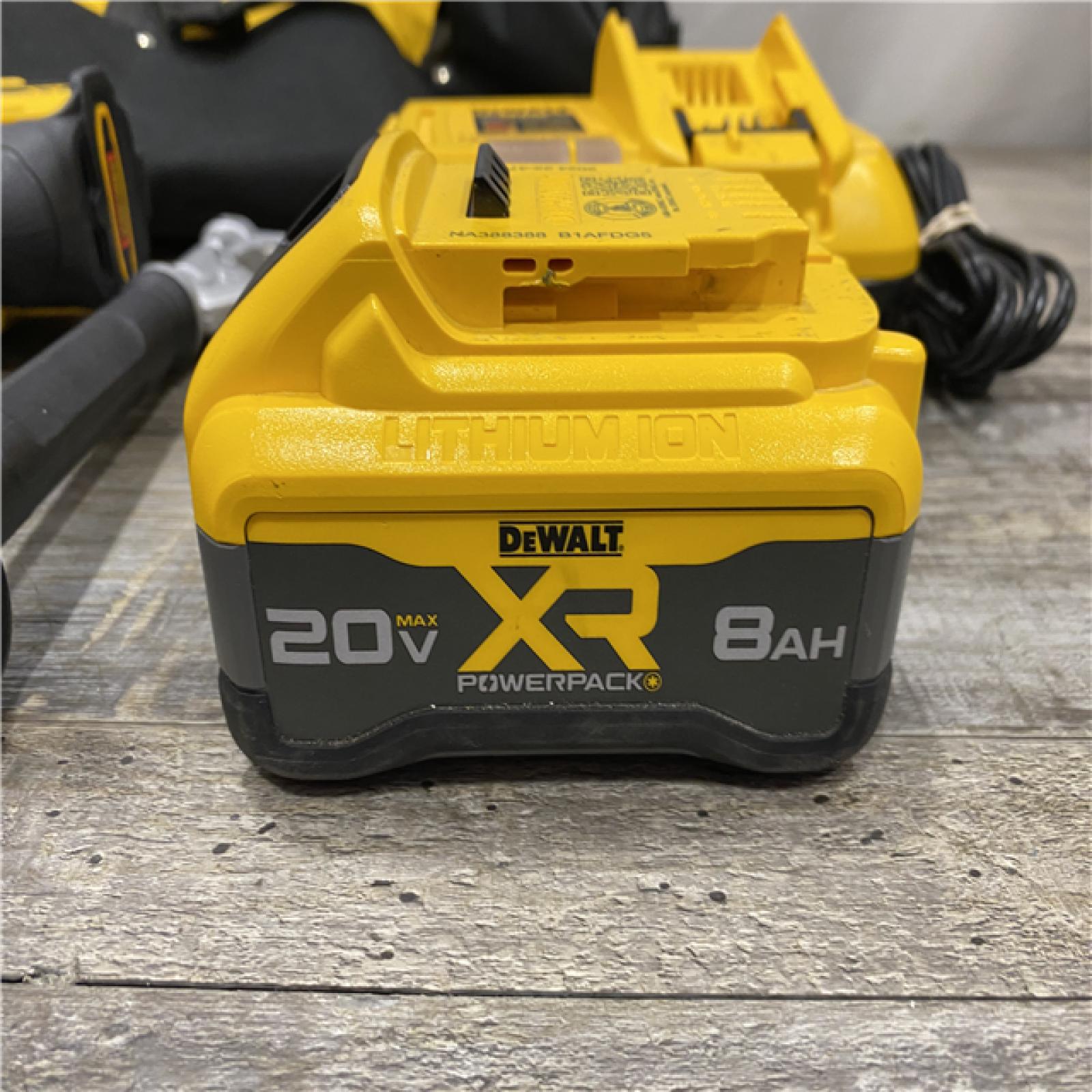 AS-IS DEWALT 20V XR Lithium-Ion Cordless Hammer Drill Kit