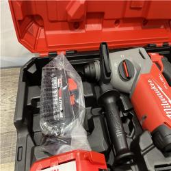 NEW - Milwaukee FUEL 18V Lithium-Ion Brushless 1 in. Cordless SDS-Plus Rotary Hammer Kit