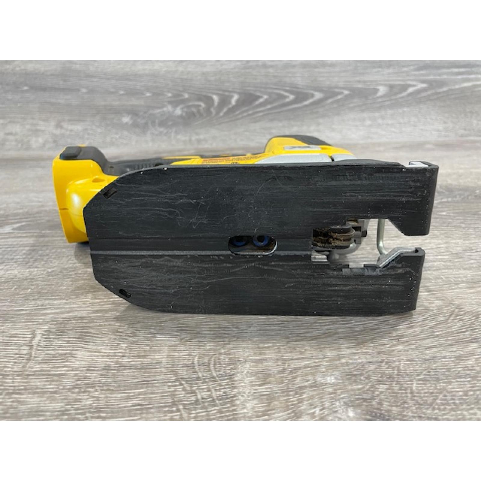 AS-IS DEWALT 20V MAX XR Cordless Brushless Jigsaw (Tool Only)