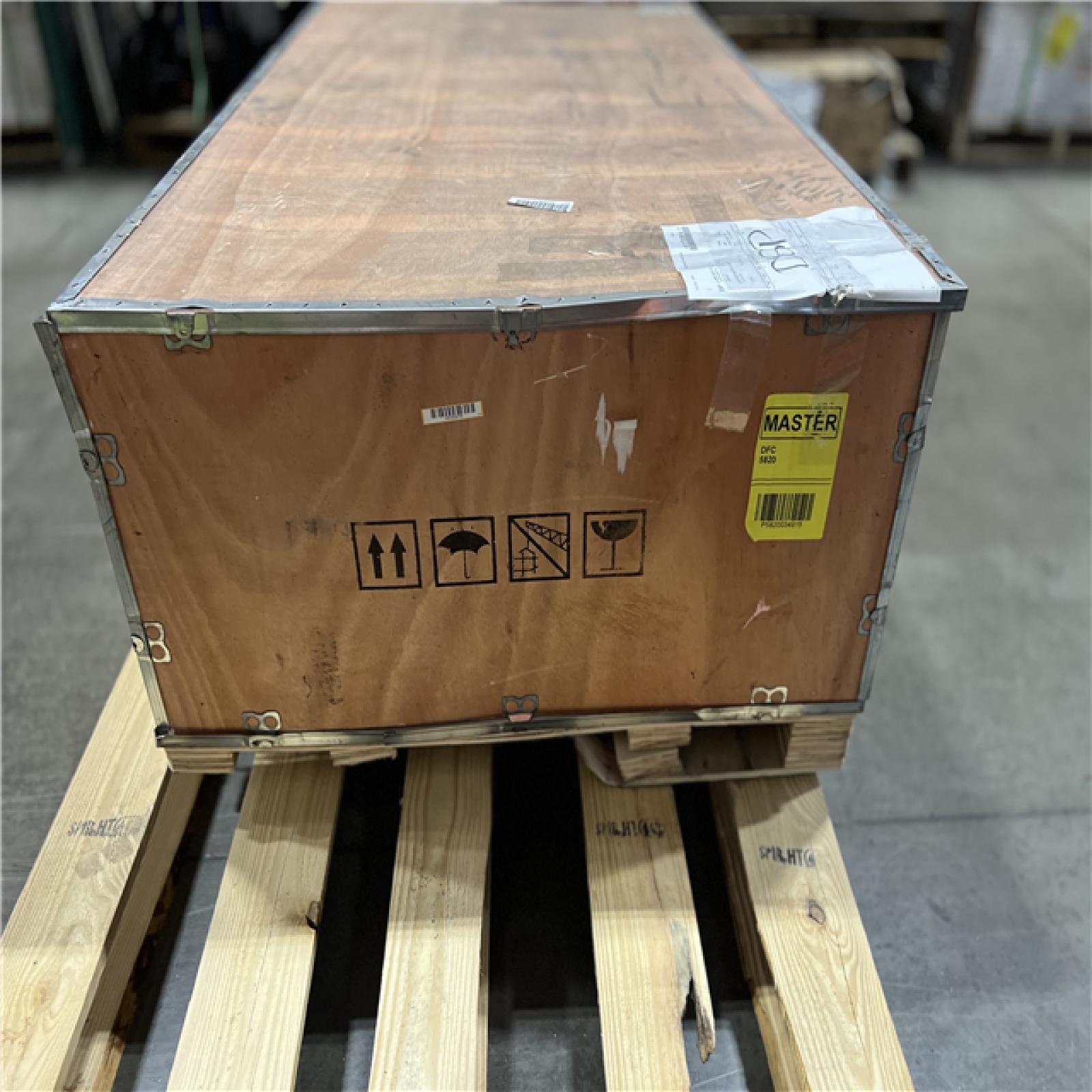 DALLAS LOCATION - MAX JAX MK7 Symmetric Portable 2 Post Car Lift with 7,000 lbs. Weight Capacity and 110V Power Unit Included