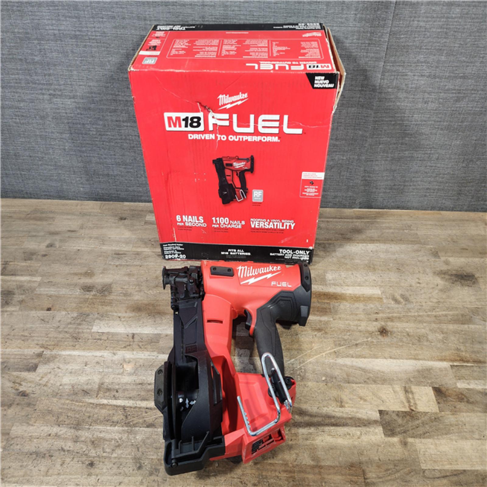 HOUSTON LOCATION - AS-IS Milwaukee M18 FUEL 18-Volt Lithium-Ion Brushless Cordless Coil Roofing Nailer (Tool Only)