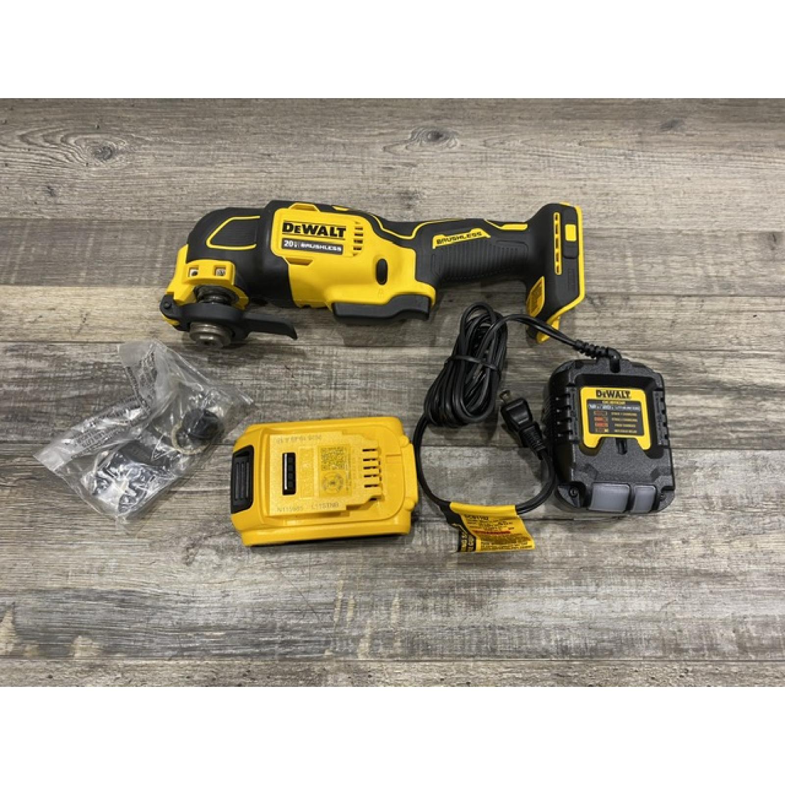 AS-IS DEWALT ATOMIC 20V MAX Cordless Brushless Oscillating Multi Tool Kit
