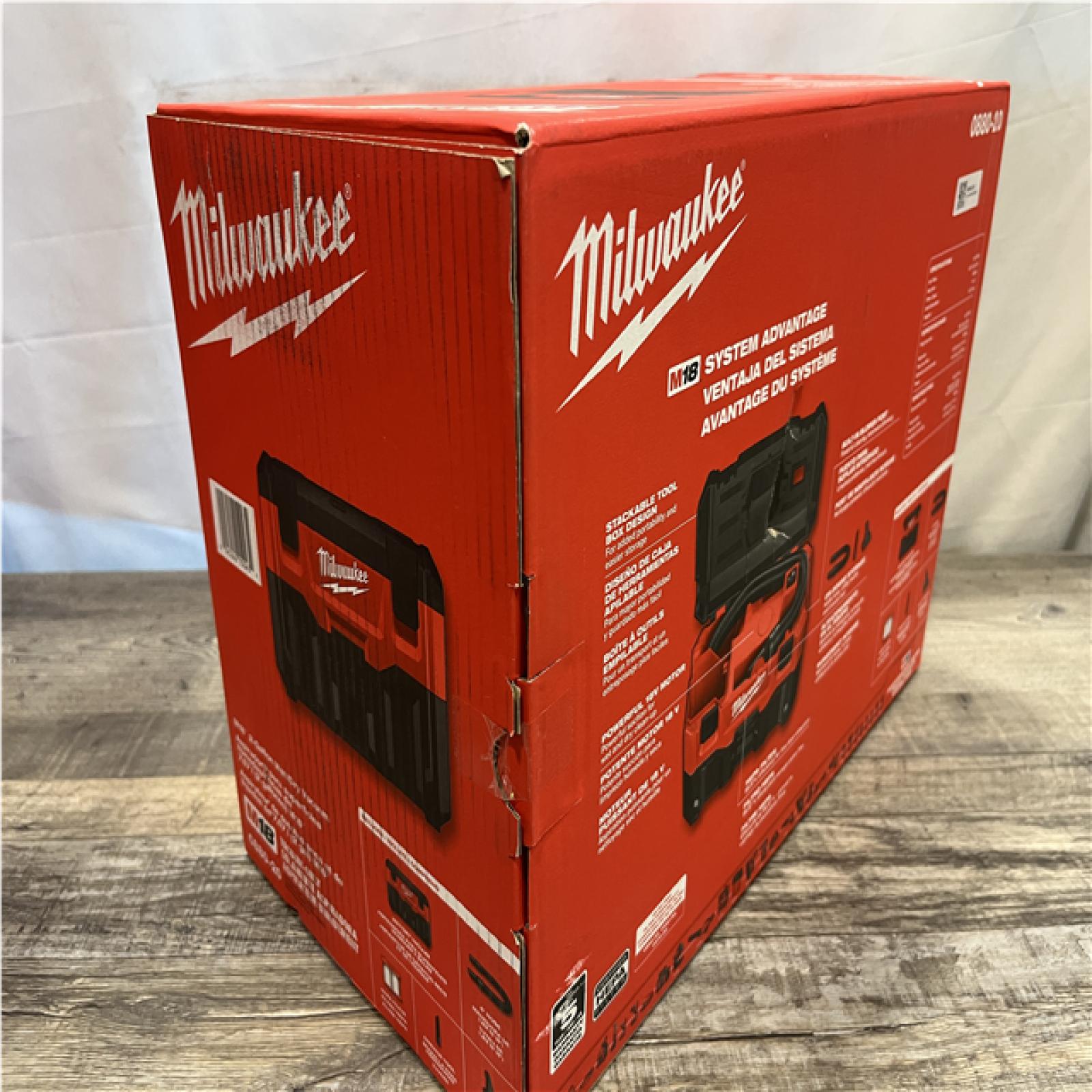 NEW - Milwaukee 18-Volt 2 Gal. Lithium-Ion Cordless Wet/Dry Vacuum (Vacuum-Only)
