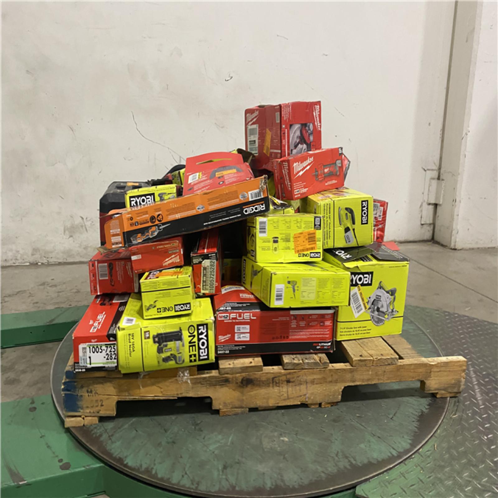 Dallas Location - As-Is Tool Pallet