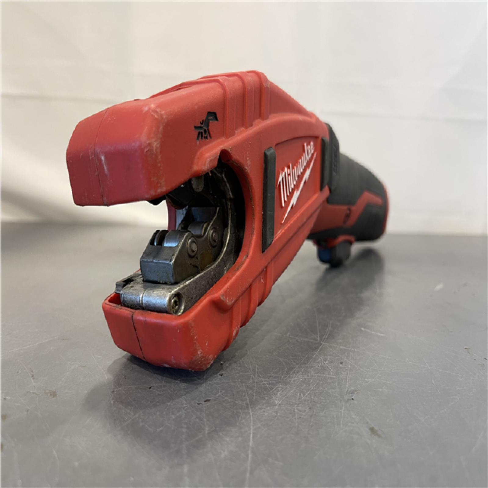 AS-IS - M12 12V Lithium-Ion Cordless Copper Tubing Cutter (Tool-Only)