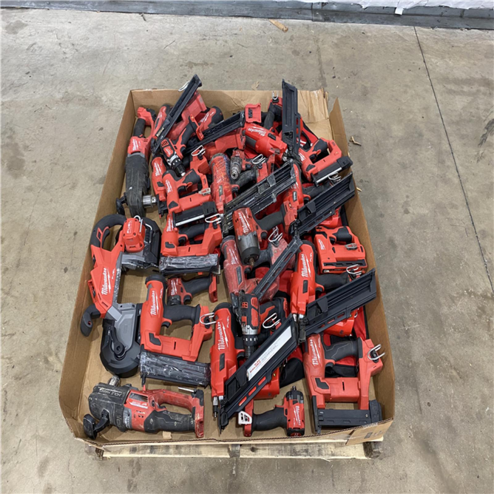 Houston Location AS IS - Tool Pallet