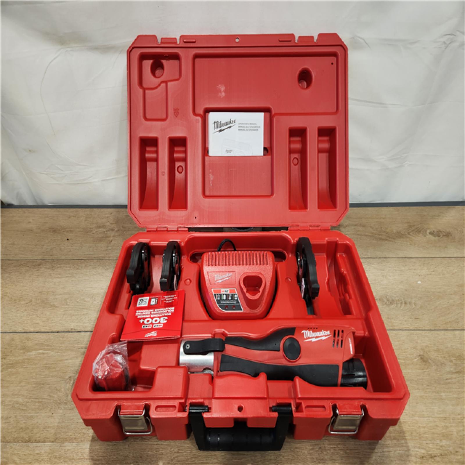 AS-IS- Milwaukee 12-Volt Lithium-Ion Force Logic Cordless Press Tool Kit
