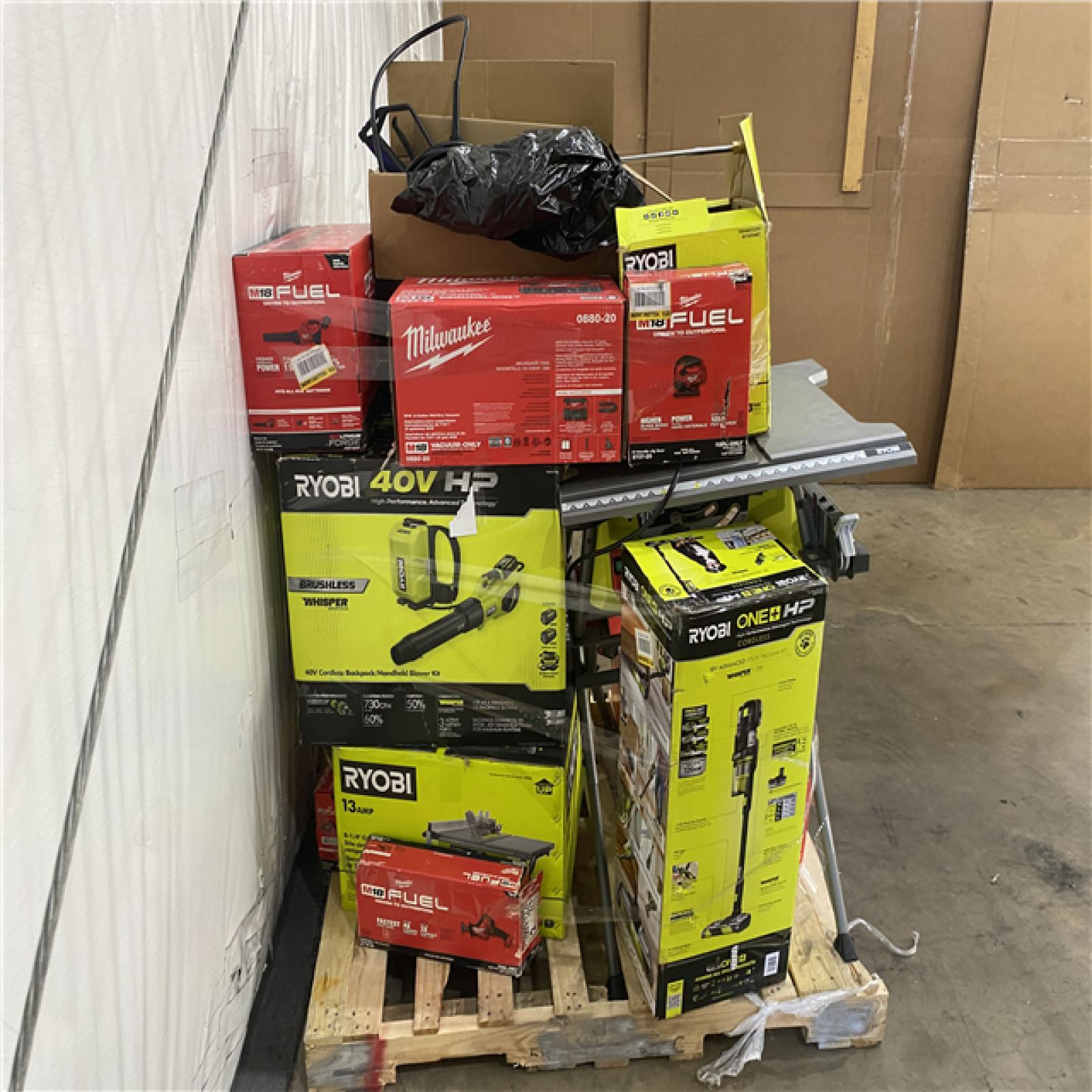 Houston Location AS IS - Tool Pallet