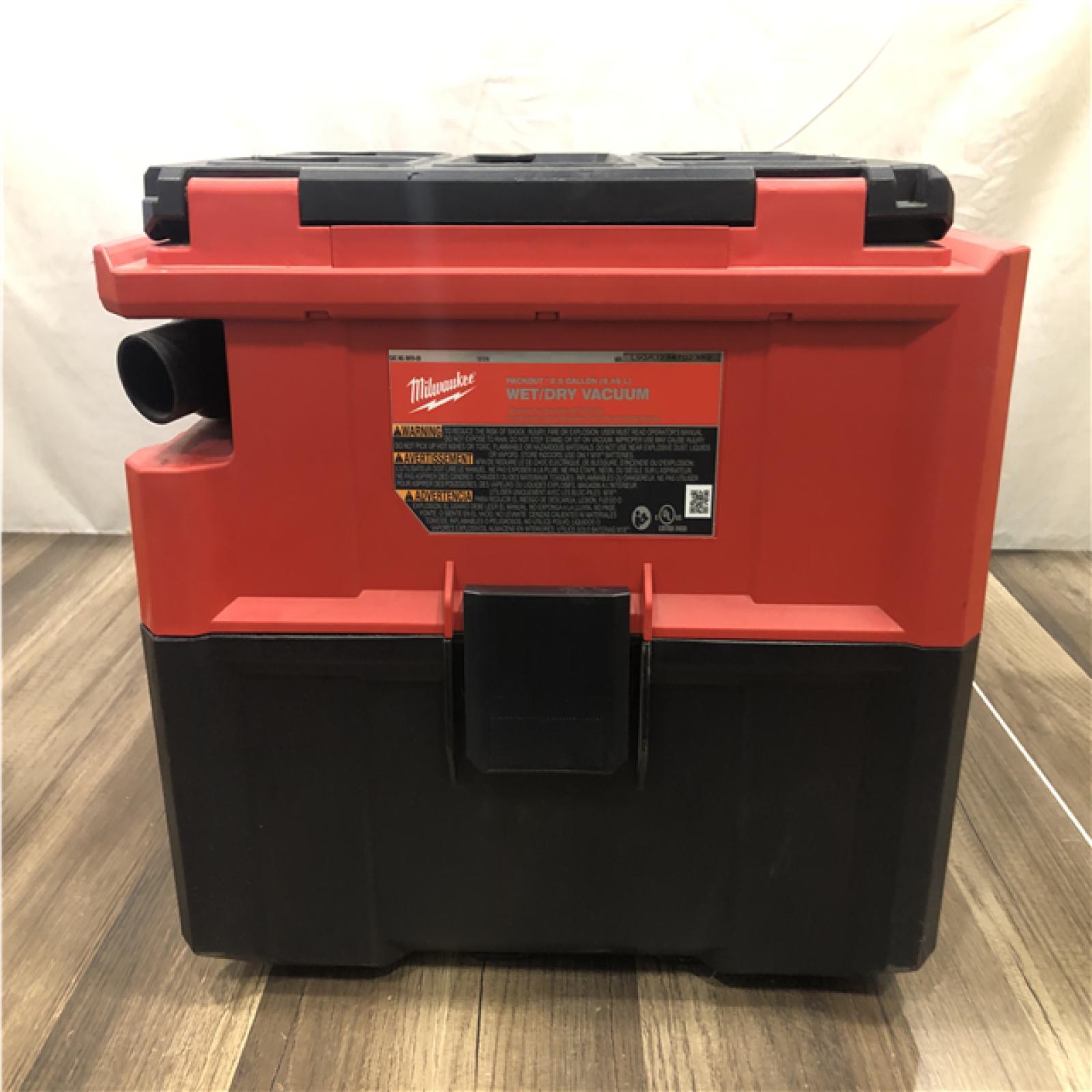 AS-IS  Milwaukee FUEL PACKOUT 18-Volt Lithium-Ion Cordless 2.5 Gal. Wet/Dry Vacuum (Vacuum-Only)