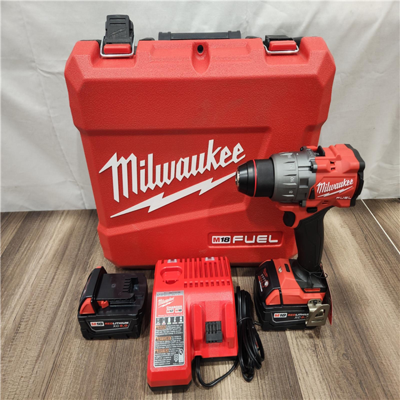 AS-IS- Milwaukee M18 FUEL Lithium-Ion Brushless Cordless 1/2 Drill/Driver Kit