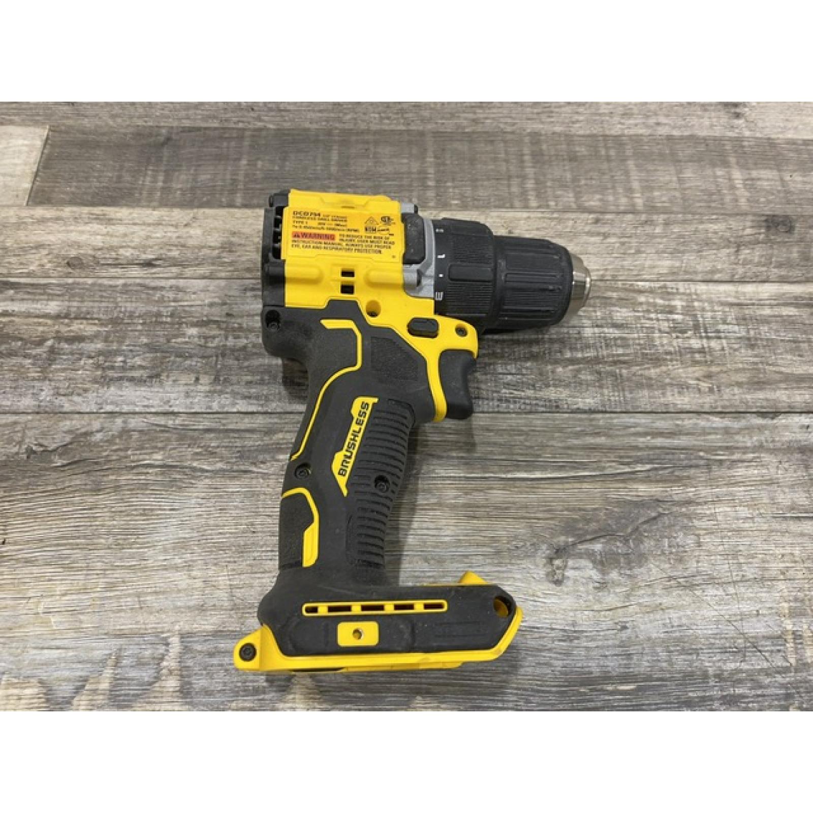 AS-IS DEWALT 20V MAX Cordless 1/2 in. Drill/Driver Kit