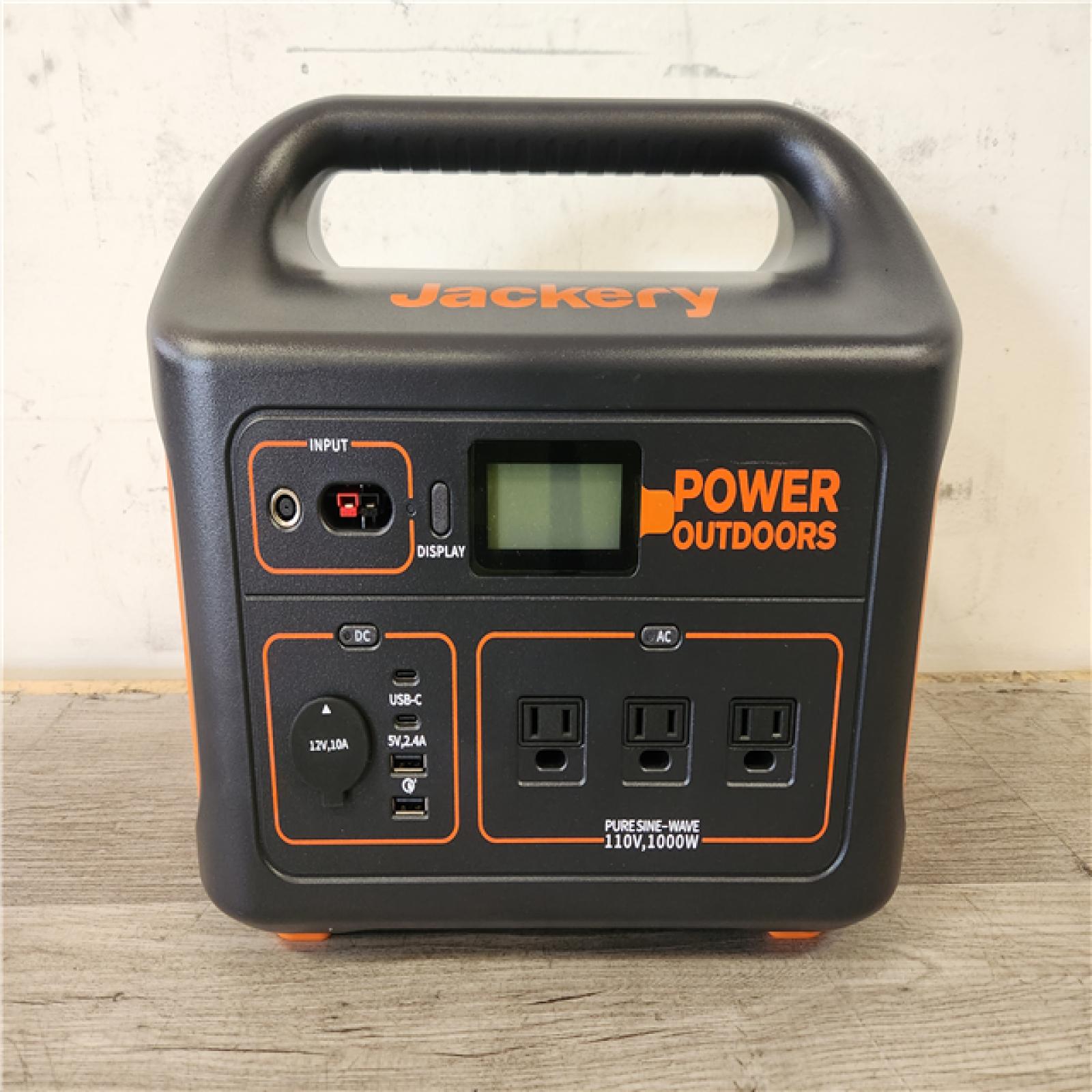 Phoenix Location LIKE NEW Jackery Explorer 880, 880Wh/1000W Model No: Explorer 880