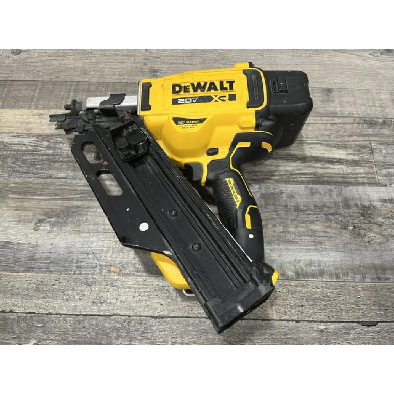 AS-IS DEWALT 20V 30 Degree Cordless Framing Nailer (Tool-Only)
