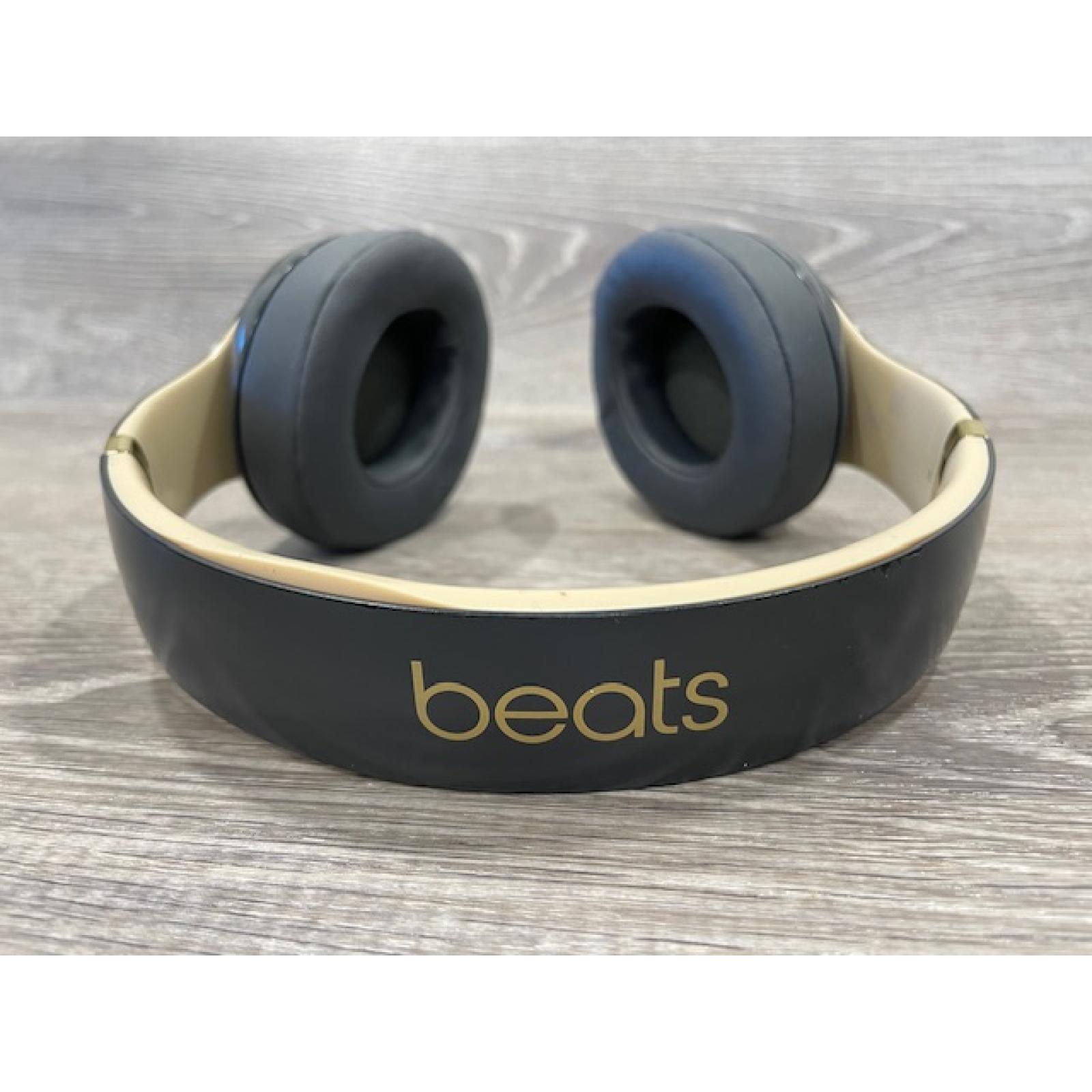AS-IS Beats Studio Pro Wireless - Gray