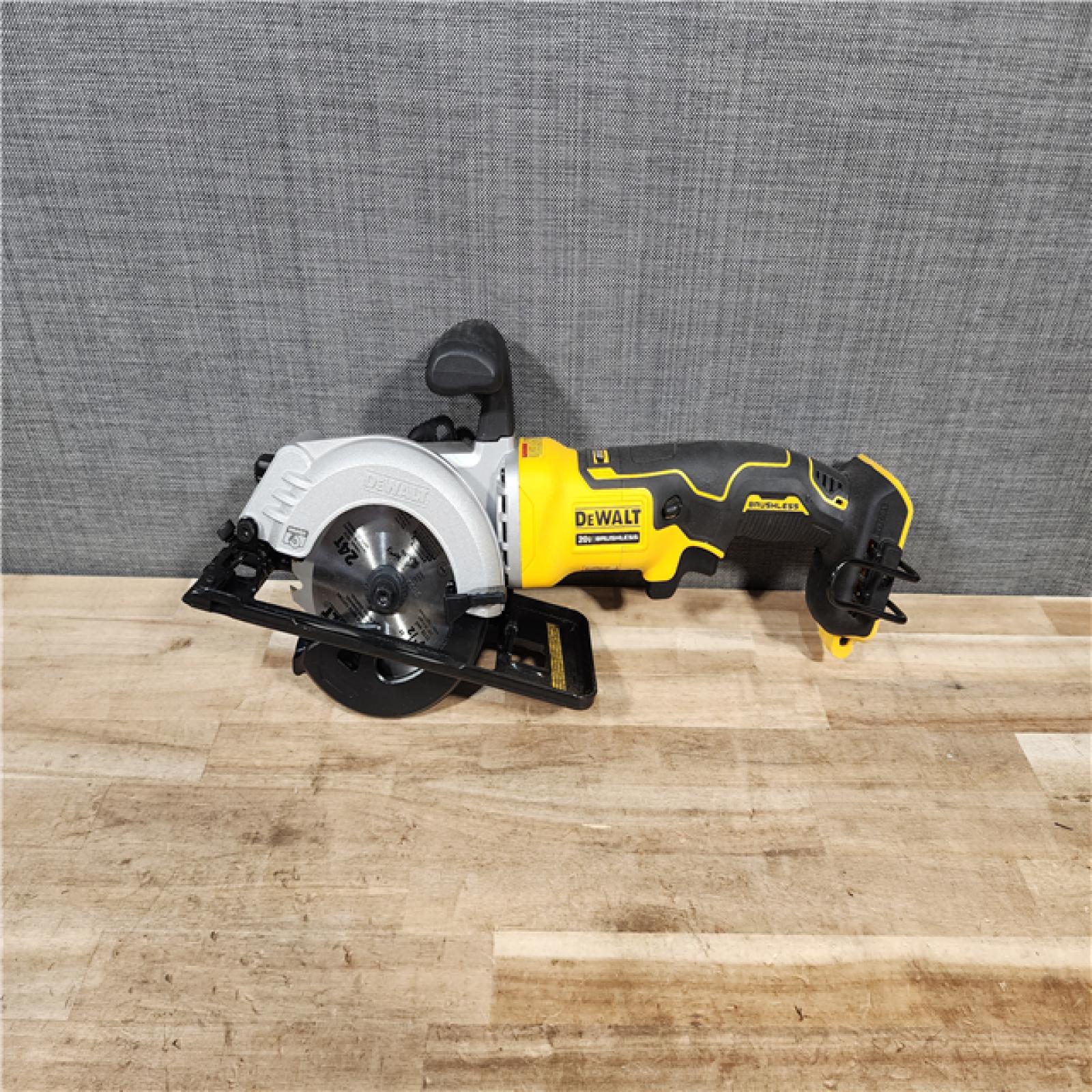 HOUSTON LOCATION - AS - IS DEWALT ATOMIC 20V MAX Cordless Brushless 4-1/2 in. Circular Saw (Tool Only)