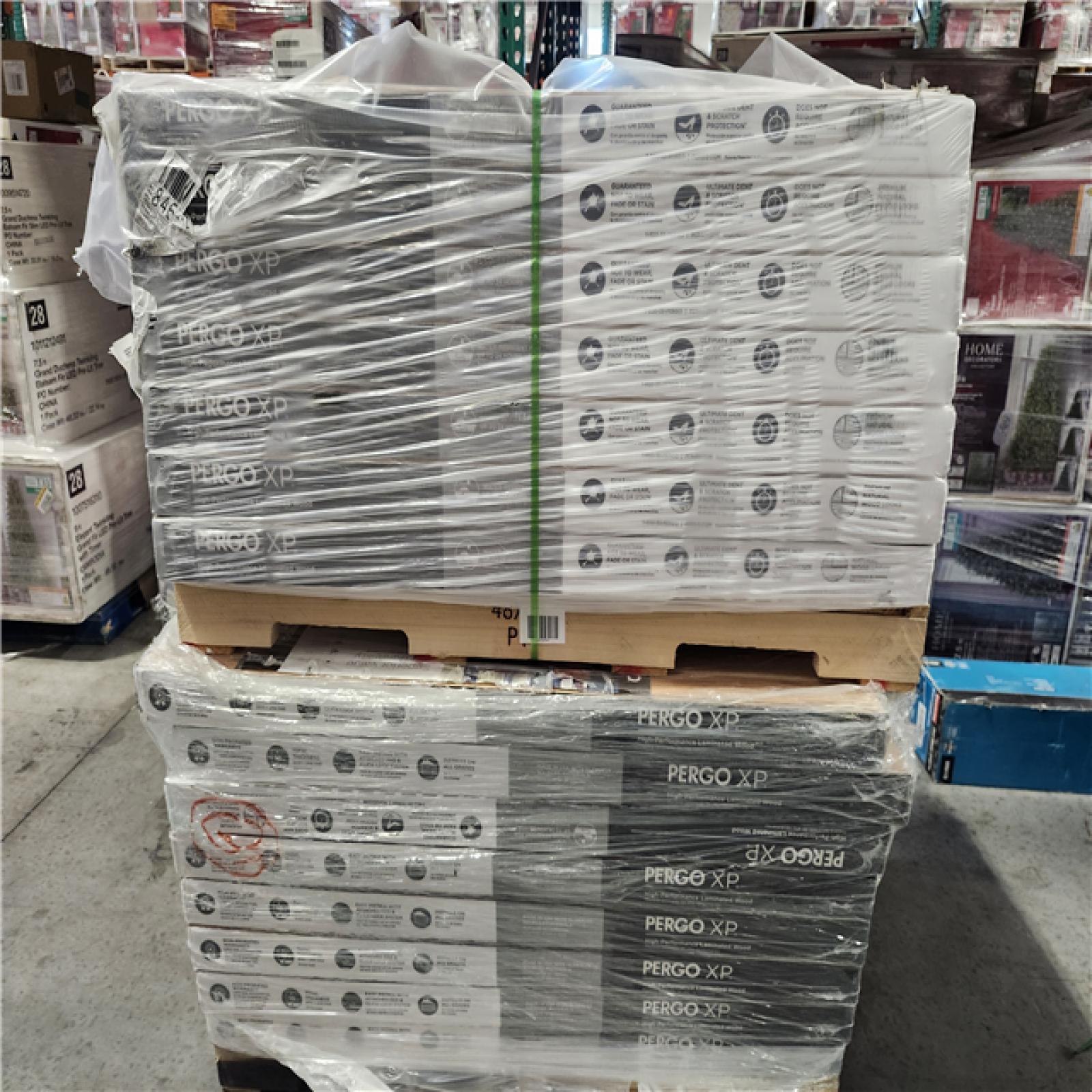 DALLAS LOCATION - Pergo XP Haley Oak 10 mm T x 7.4 in. W Water Resistant Laminate Wood Flooring (19.63 sq. ft./case)PALLET-(60 UNITS)