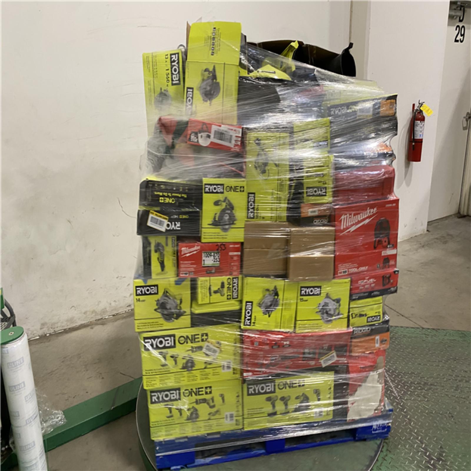 Dallas Location - As-Is Tool Pallet