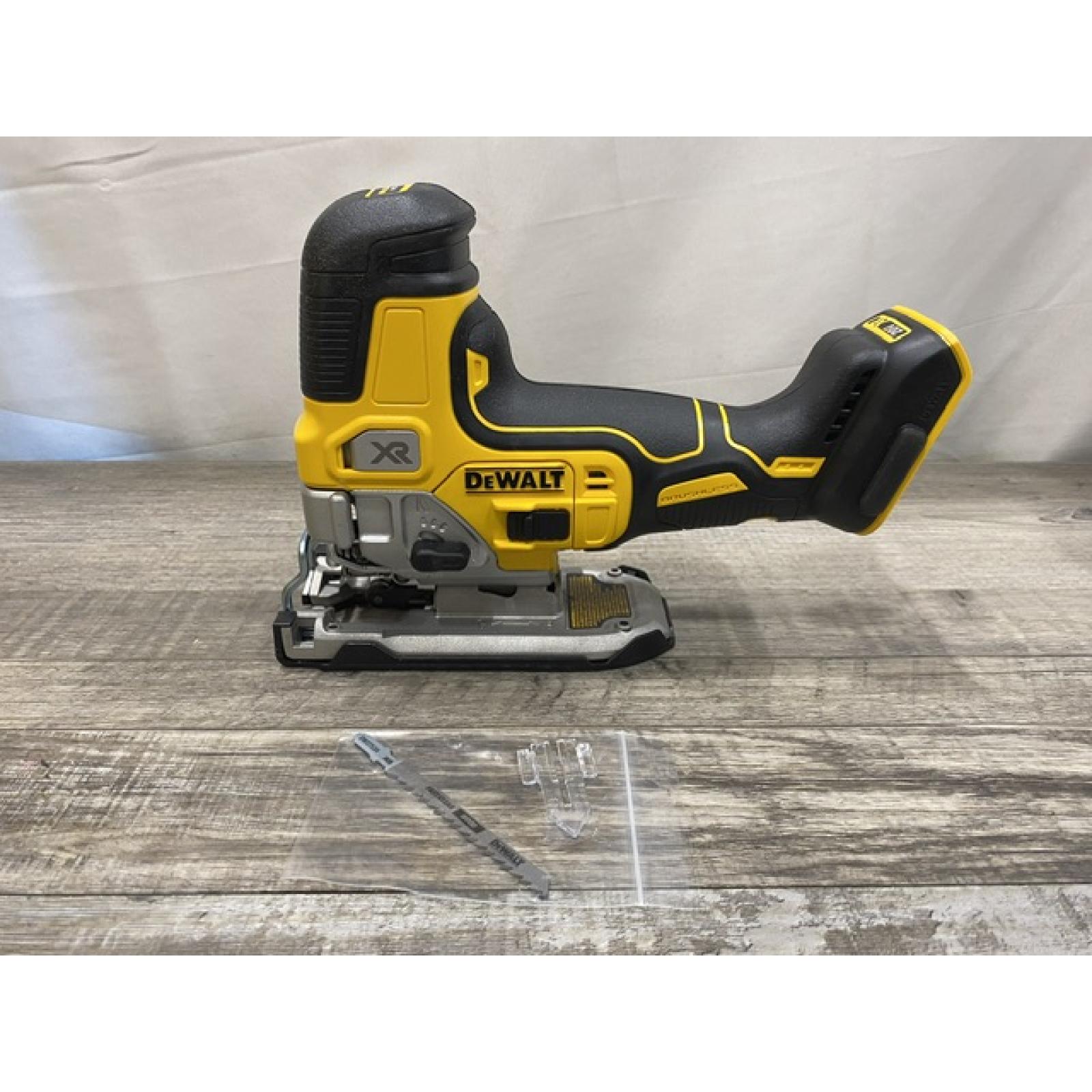 AS-IS DEWALT 20V MAX XR Cordless Barrel Grip Jigsaw (Tool Only)