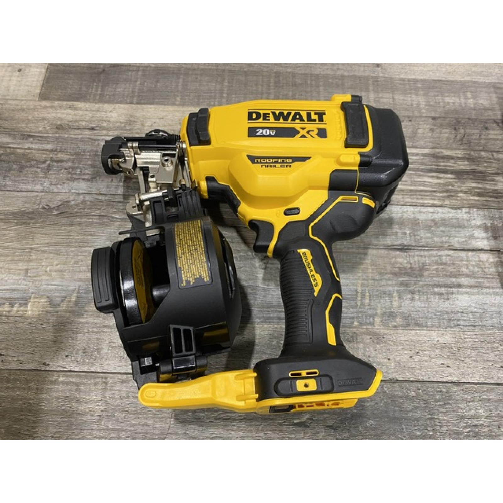 AS-IS DEWALT 20V MAX Lithium-Ion 15-Degree Electric Cordless Roofing Nailer Kit