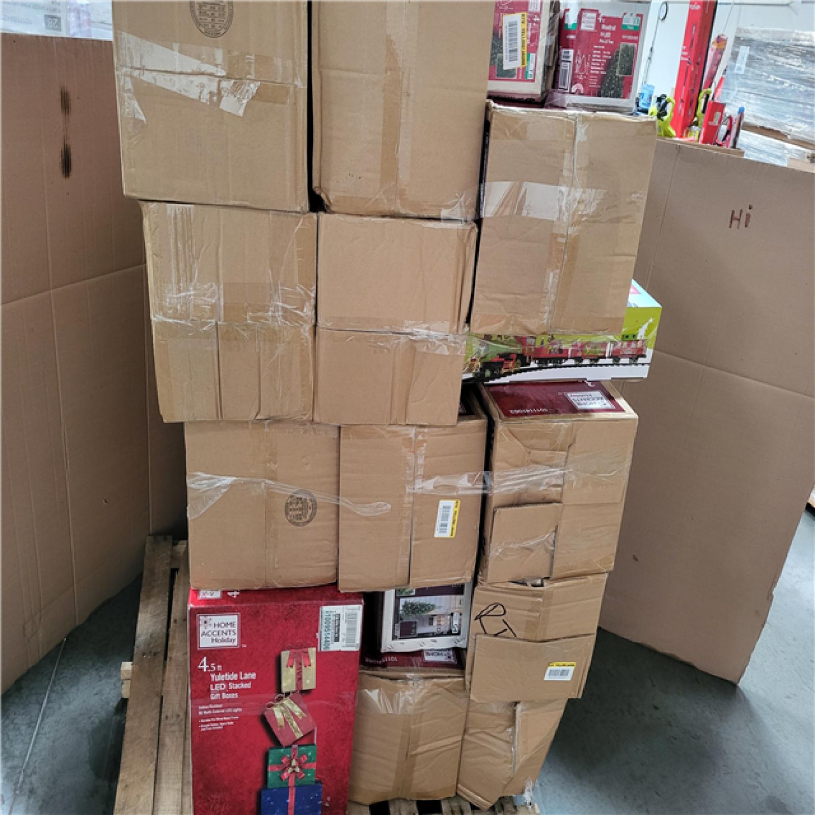 California AS-IS Holiday Pallet