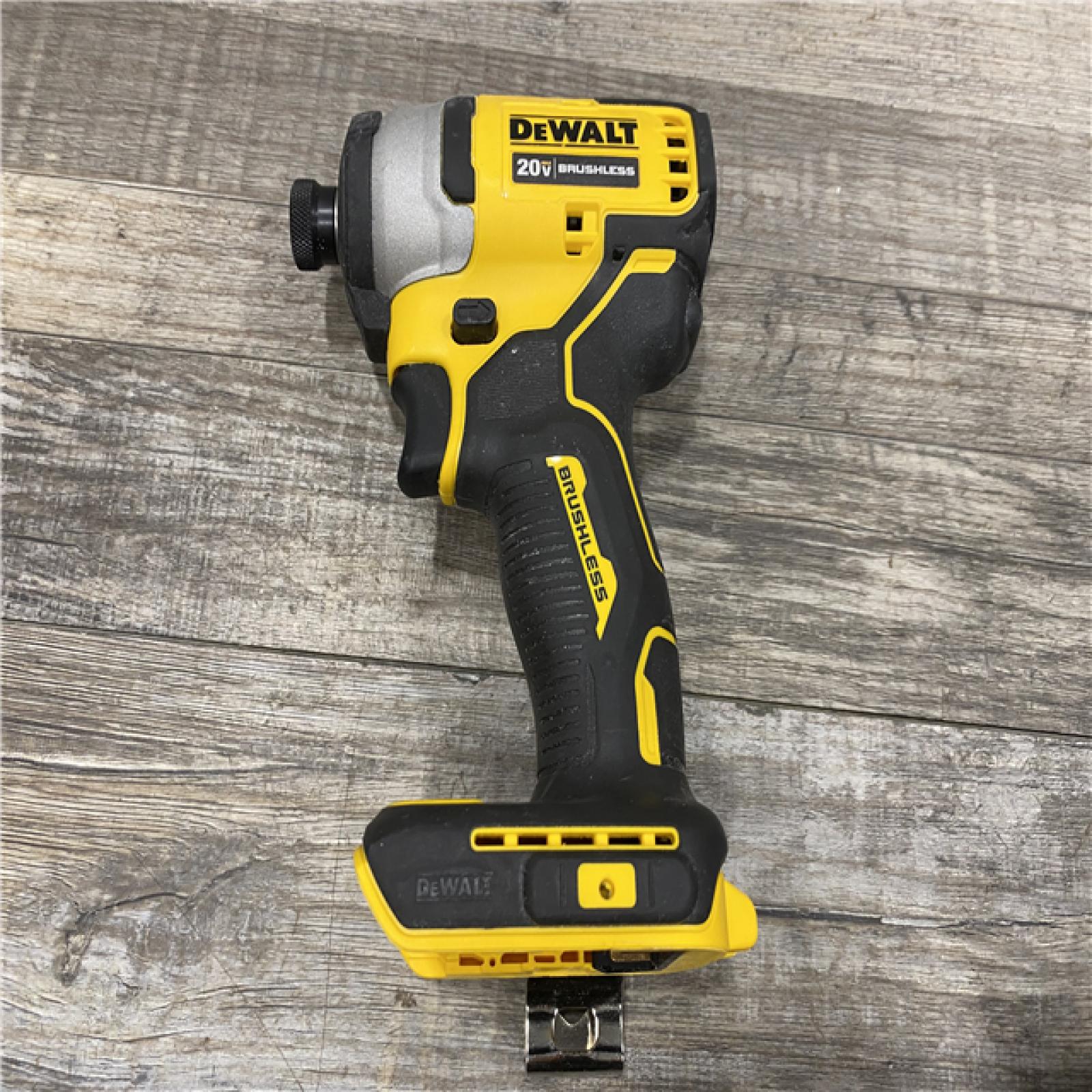 AS-IS DEWALT Atomic 20V Max Lithium-Ion Brushless Cordless Compact 1/4 in. Impact Driver Kit